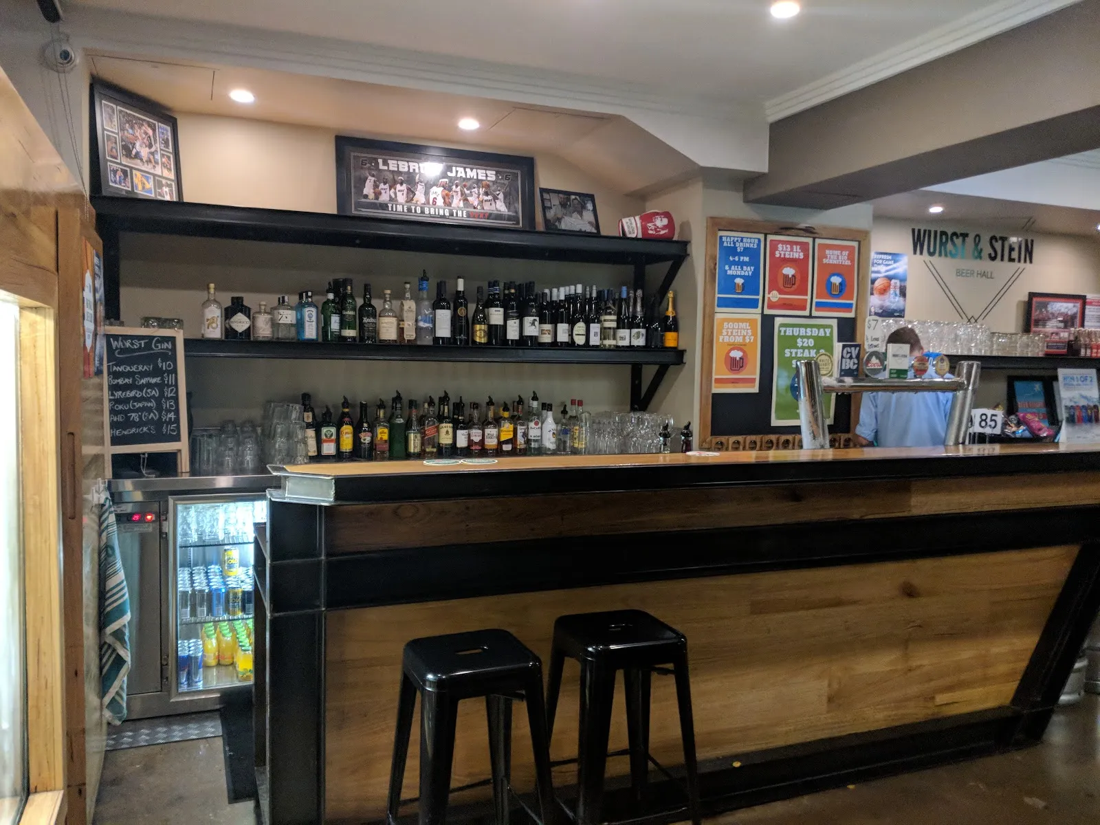 Jimmy's Bar & Grill - Image 4