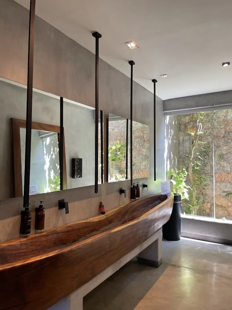 Gallery 2