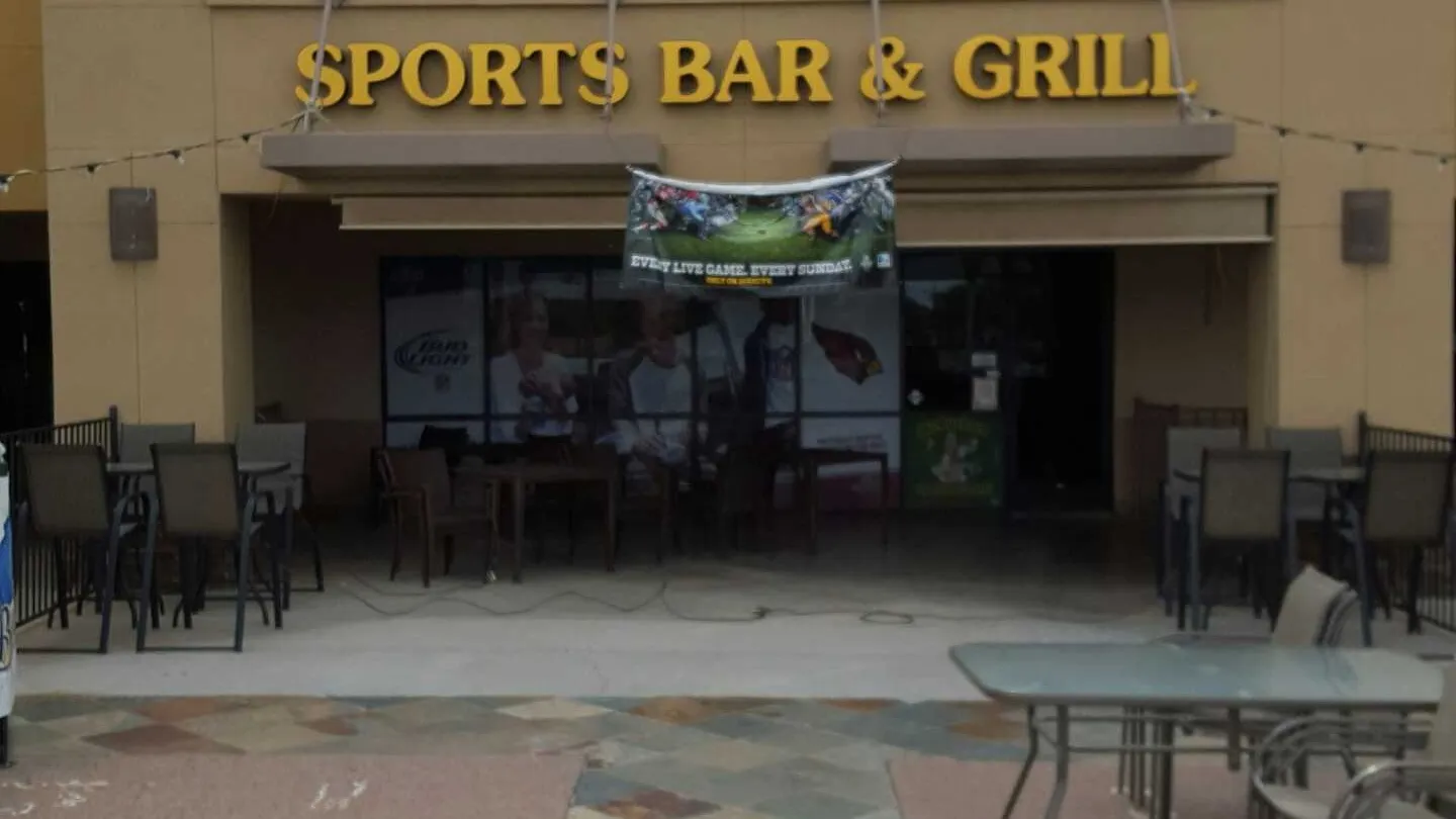 McMashers Sports Bar & Grill - Image 4