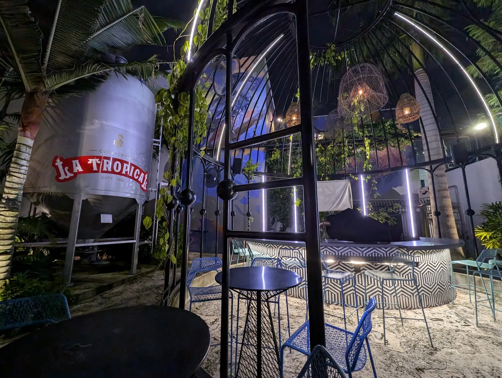 Cervecería La Tropical - Image 3