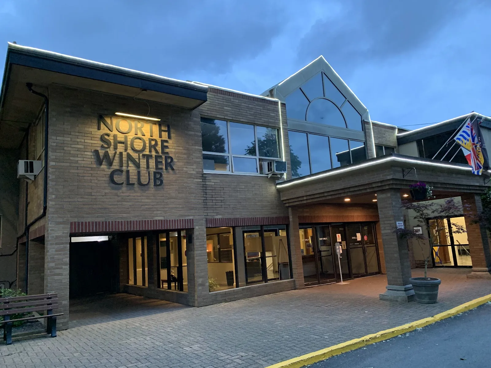 North Shore Winter Club - Image 3