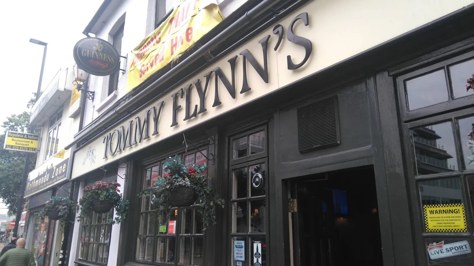 The Snug Hounslow - Image 2