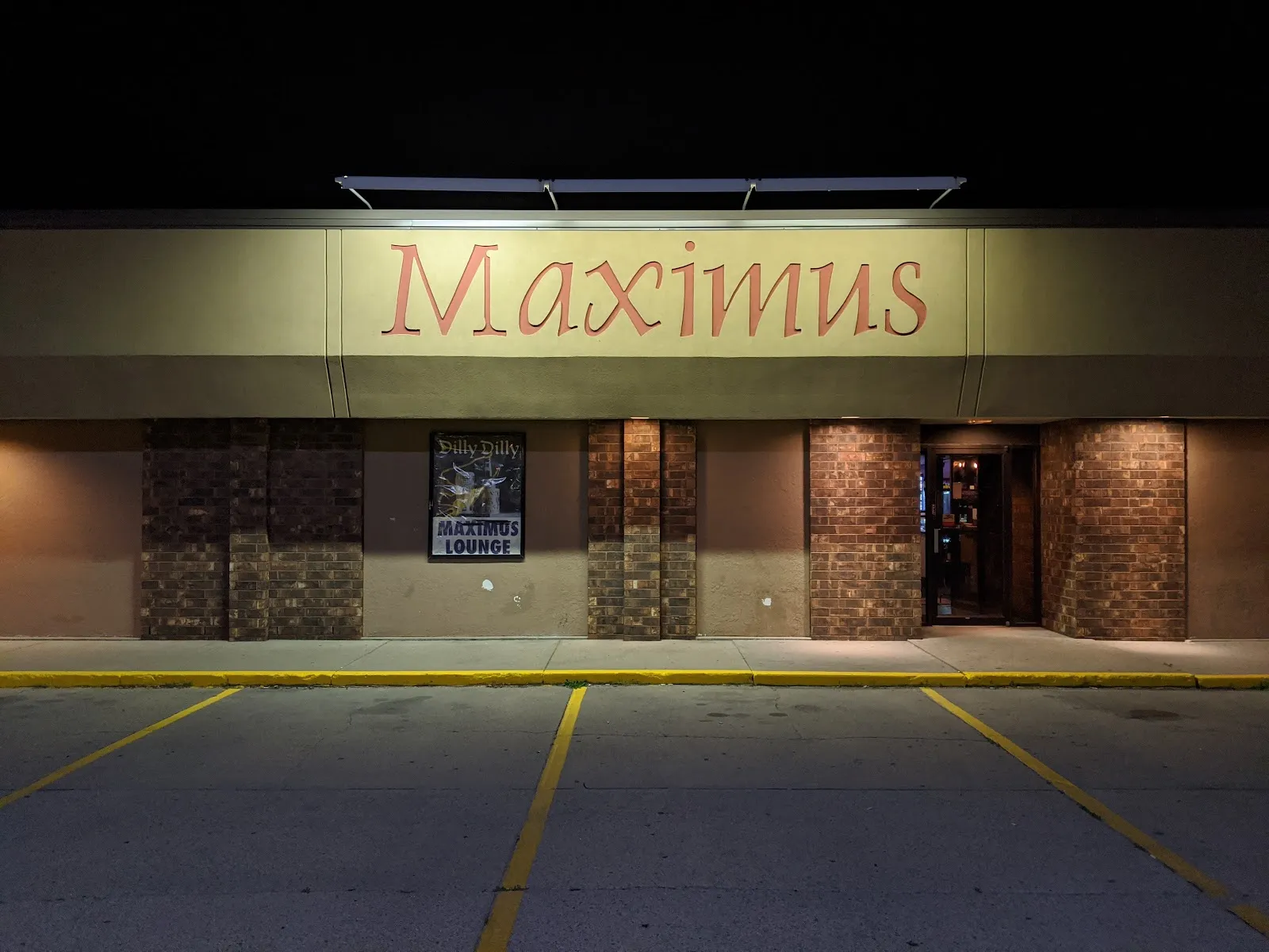 Maximus | Restaurant & Sports Bar - Image 3