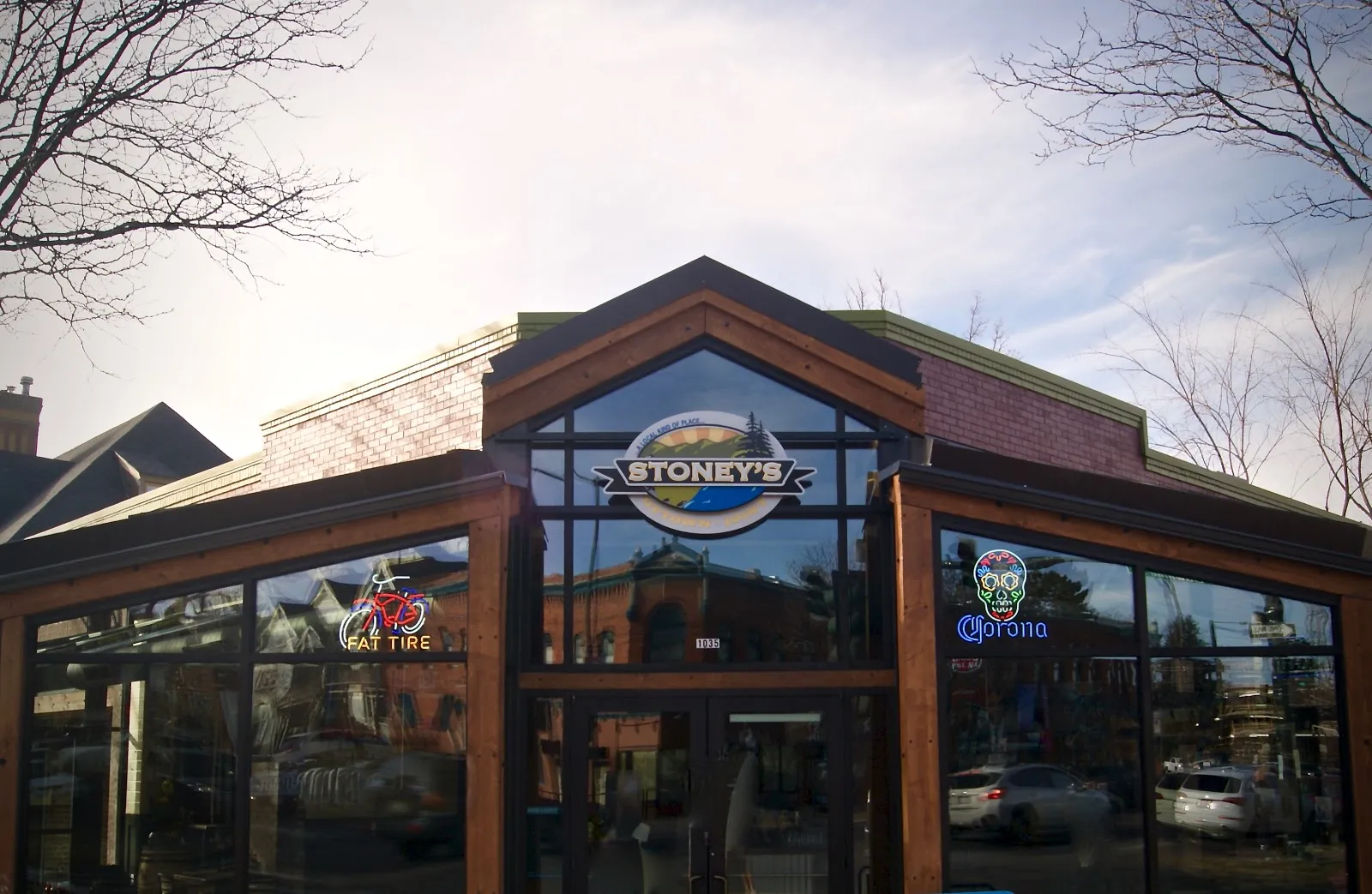 Stoney's Uptown Joint - Image 4