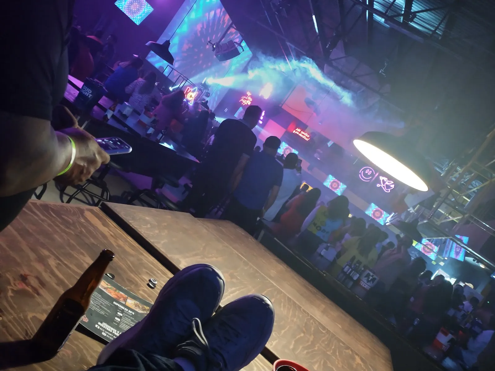 KCS San Carlos Sports Bar - Image 3