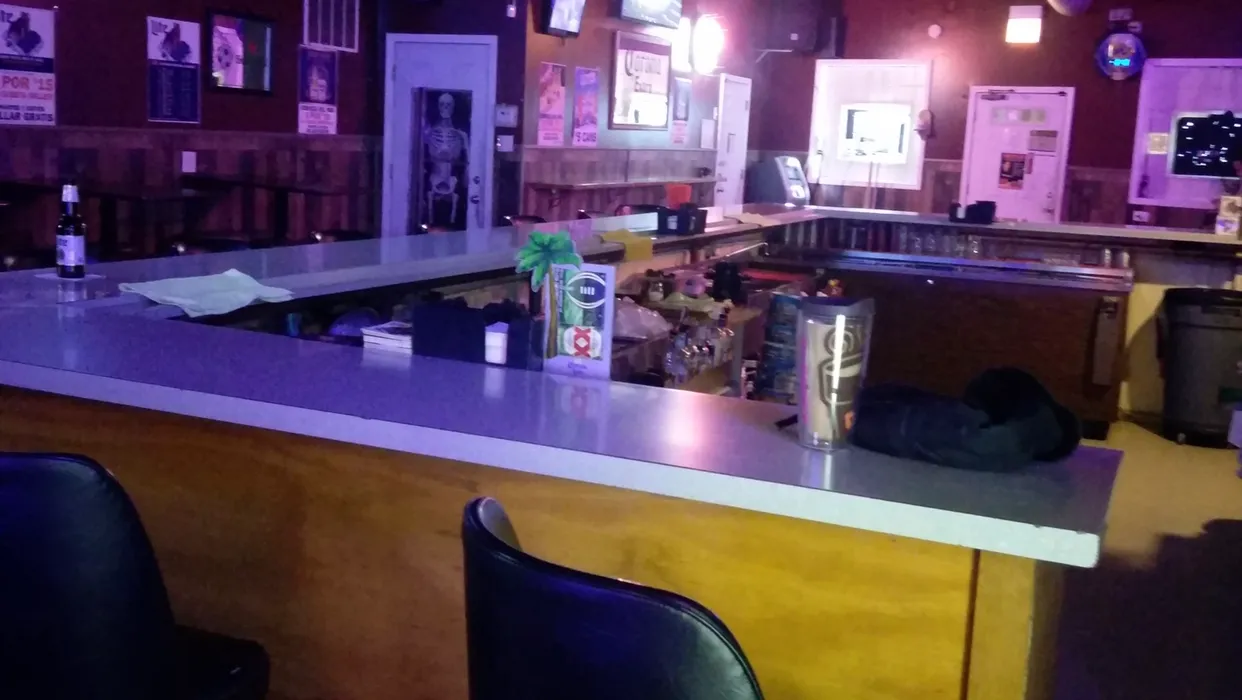 Jerez Sports Bar & Grill - Image 4