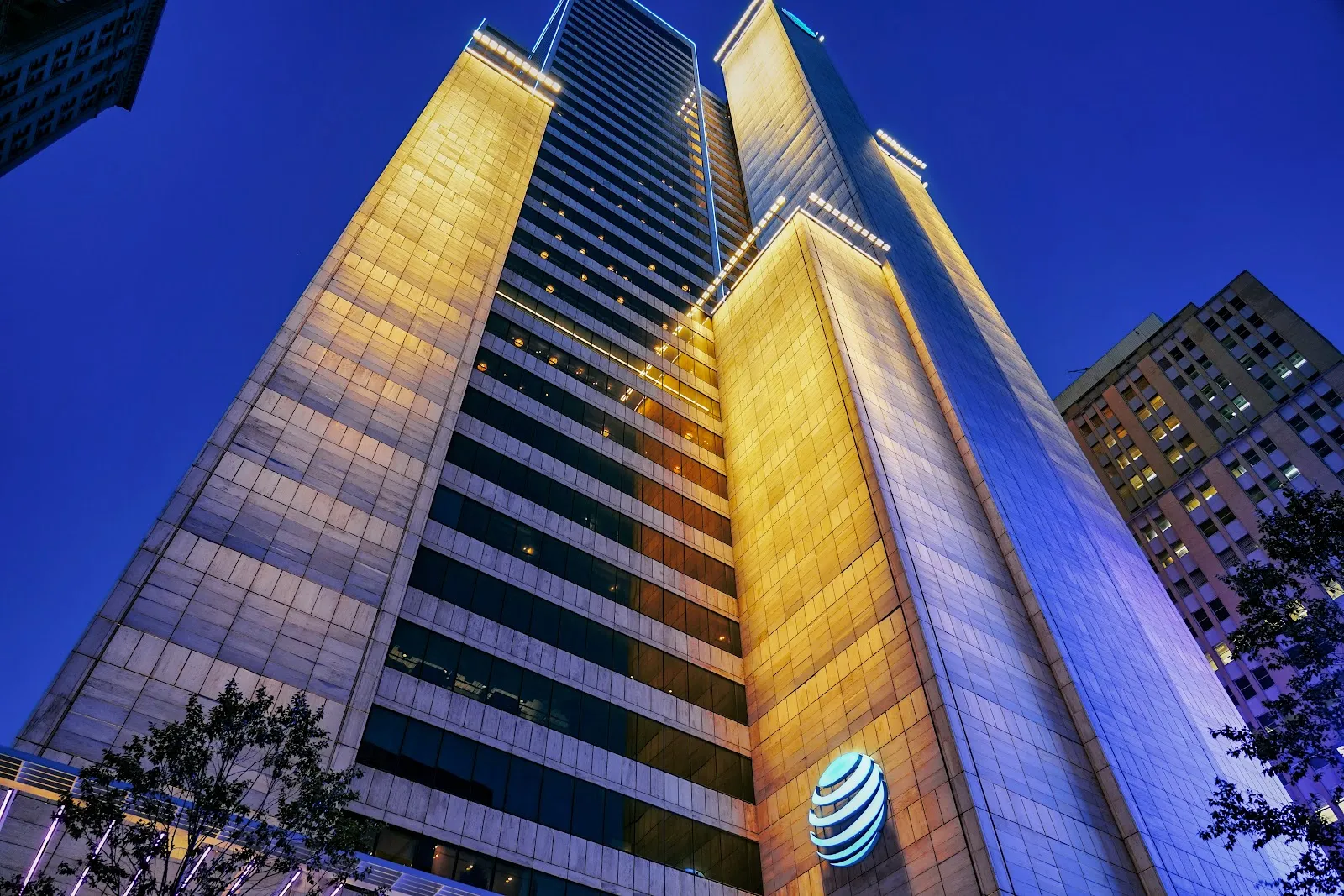 AT&T Discovery District