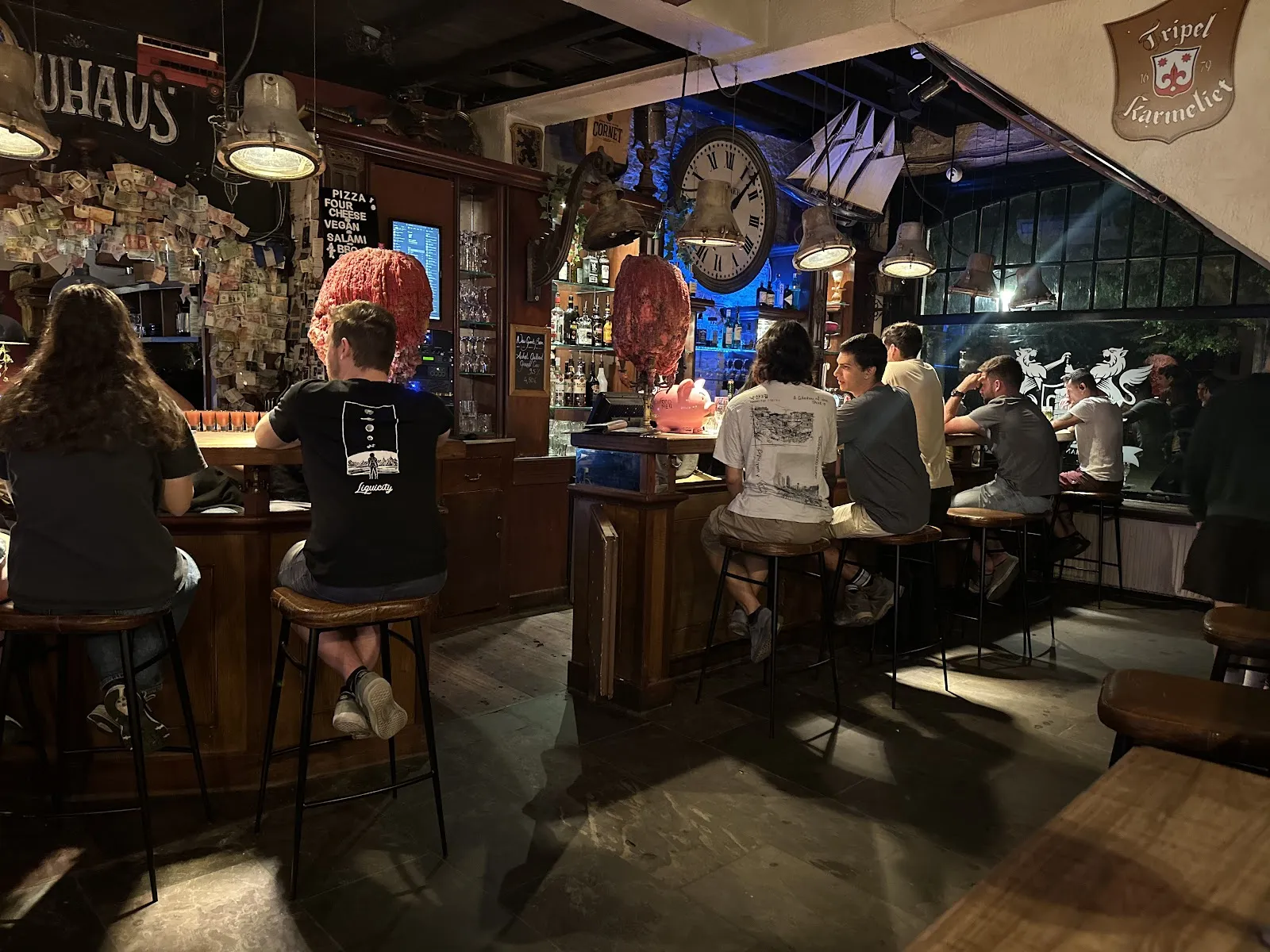 Bauhaus Bar - Image 2