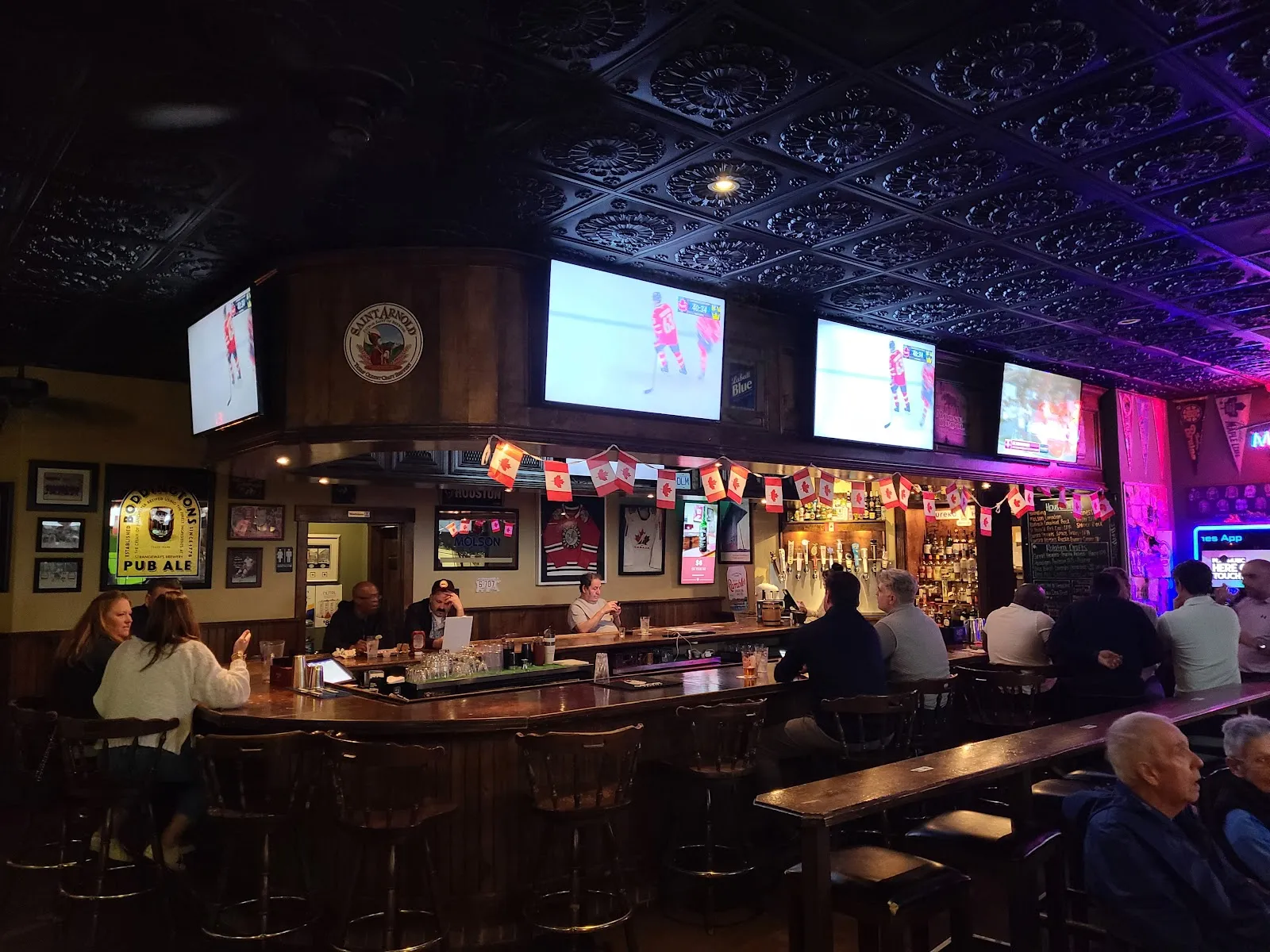 The Maple Leaf Pub - Image 2
