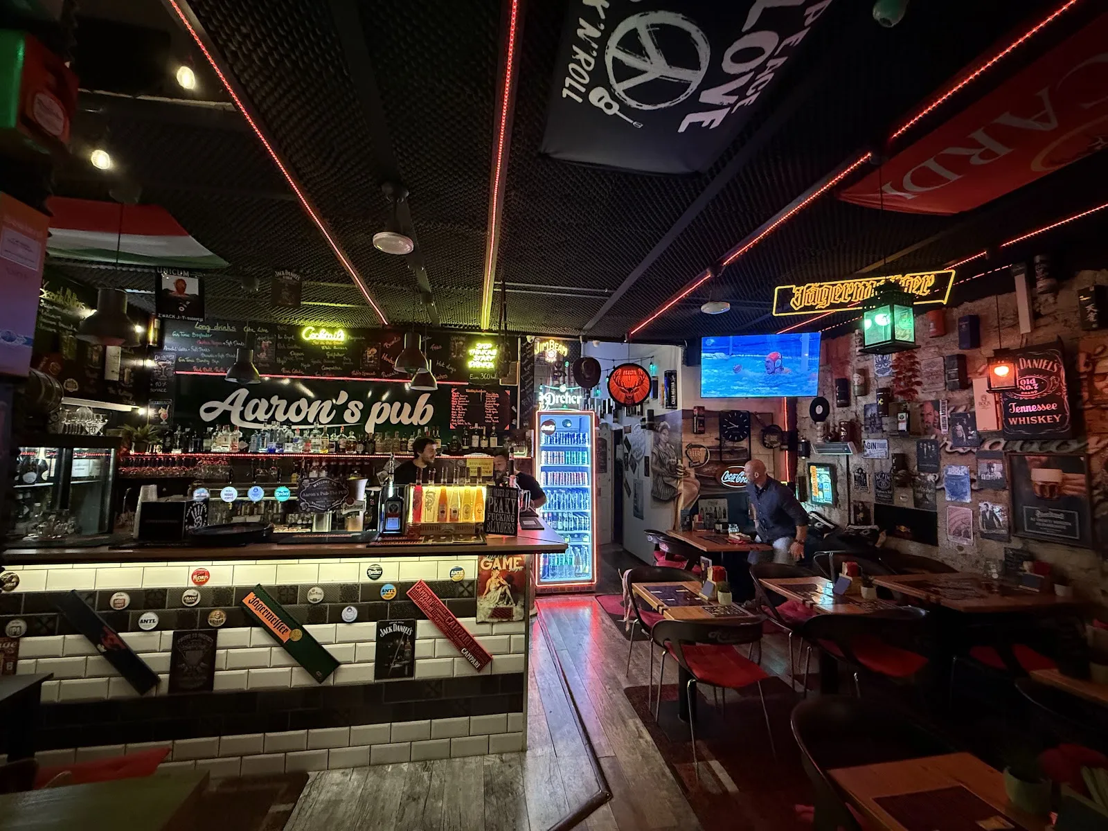 The Pub-Aaron's Pub - Image 2