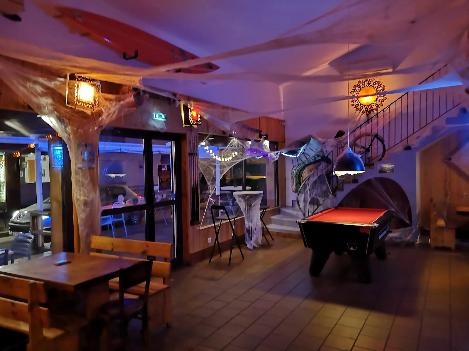 Le Globe Trotter Café - Image 2
