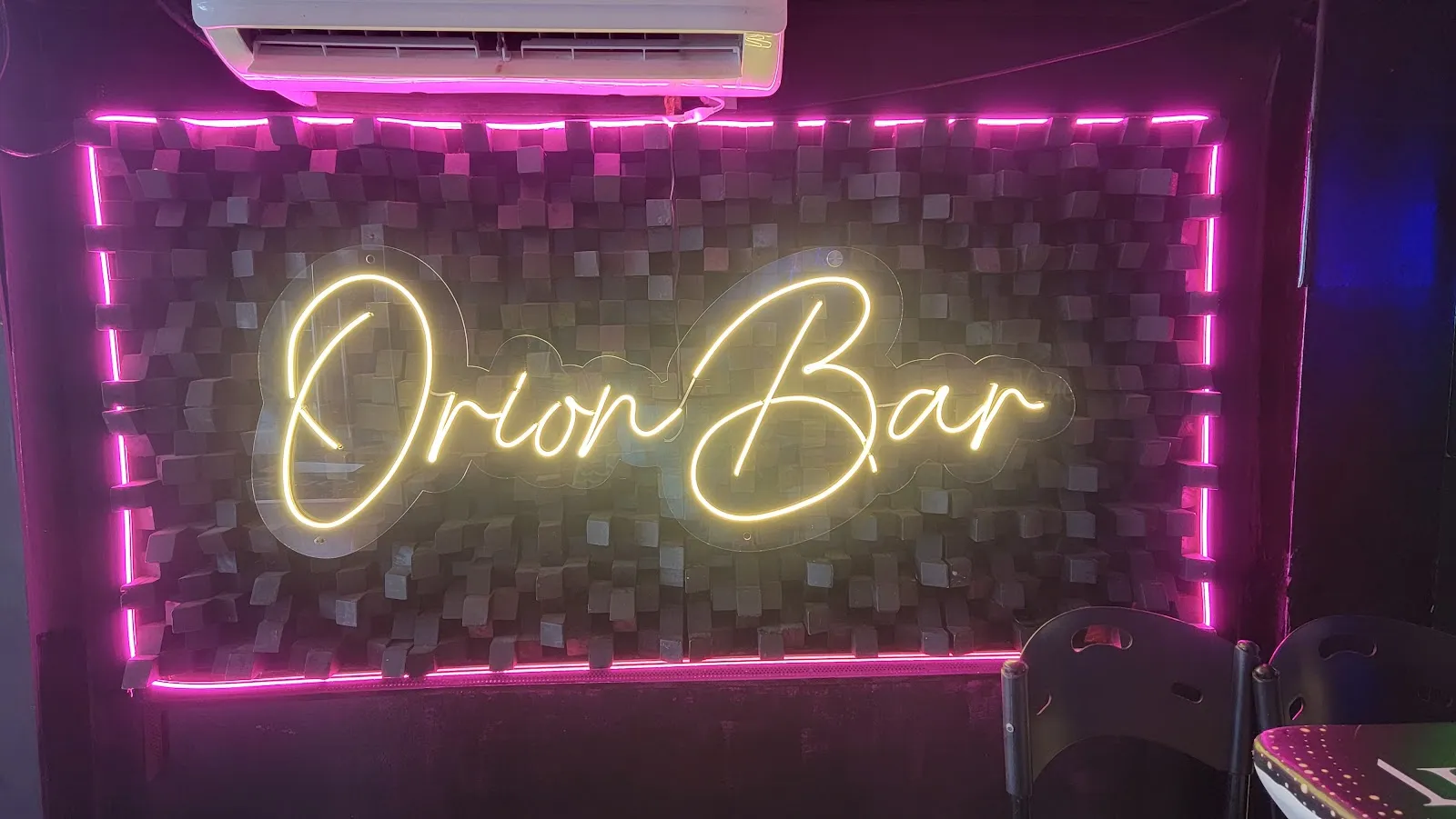 Orion Bar Lounge - Image 4