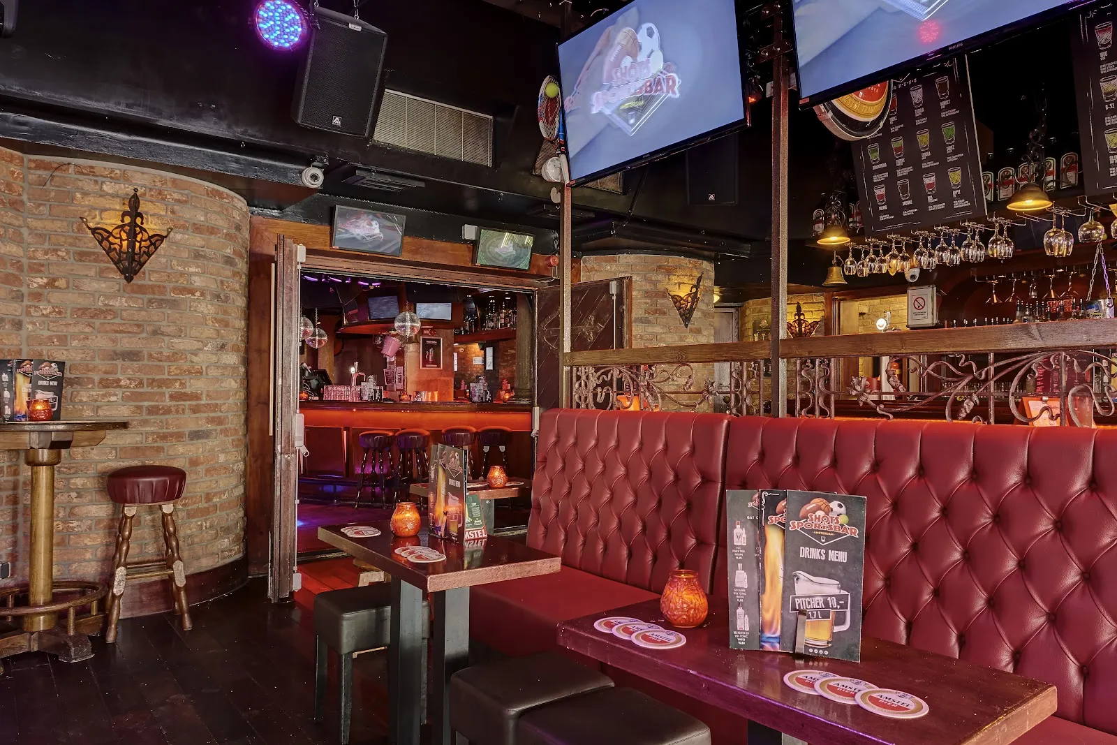Shots & Sportsbar - Image 4