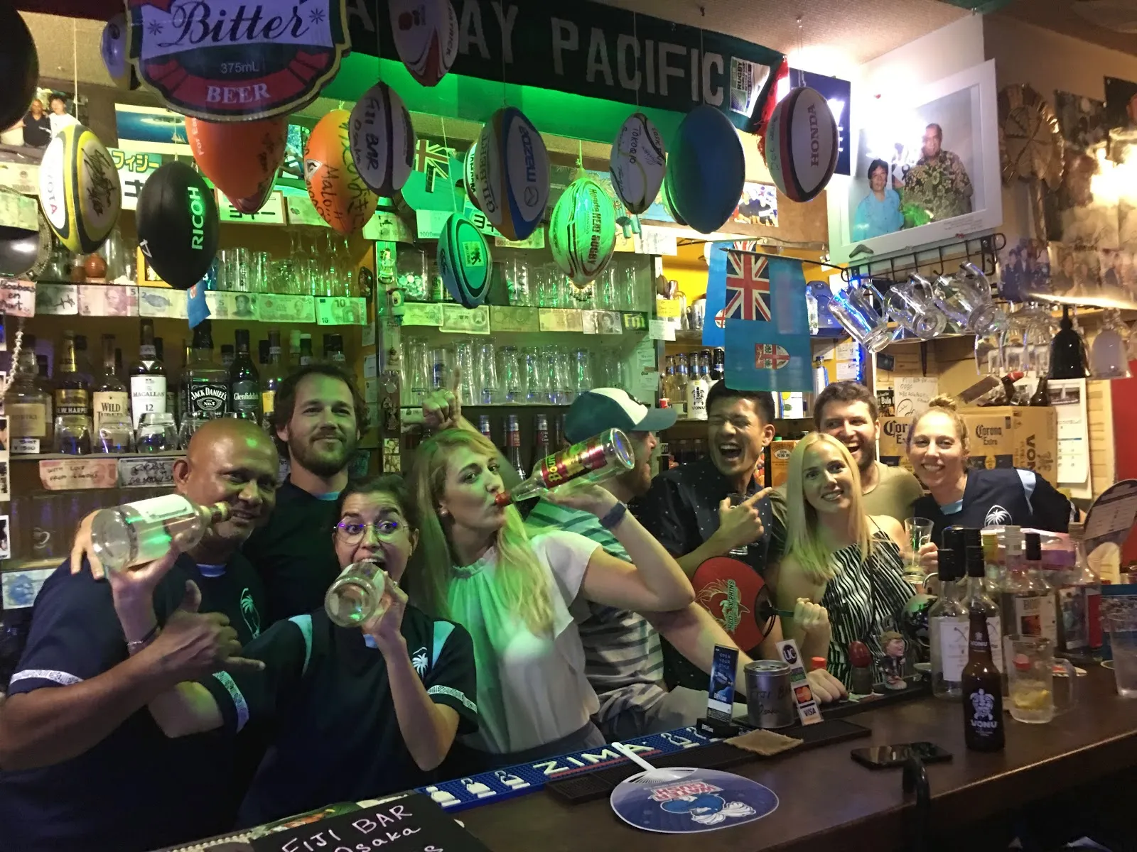 Fiji Bar Osaka - Image 3