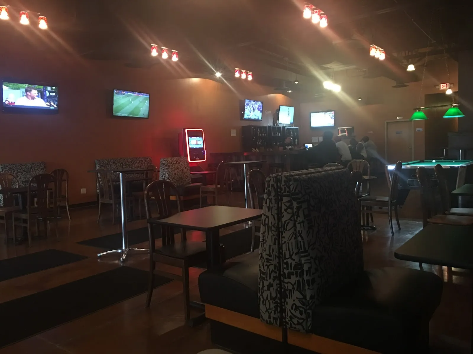 “Bentleys Sports Grill & Lounge” - Image 4
