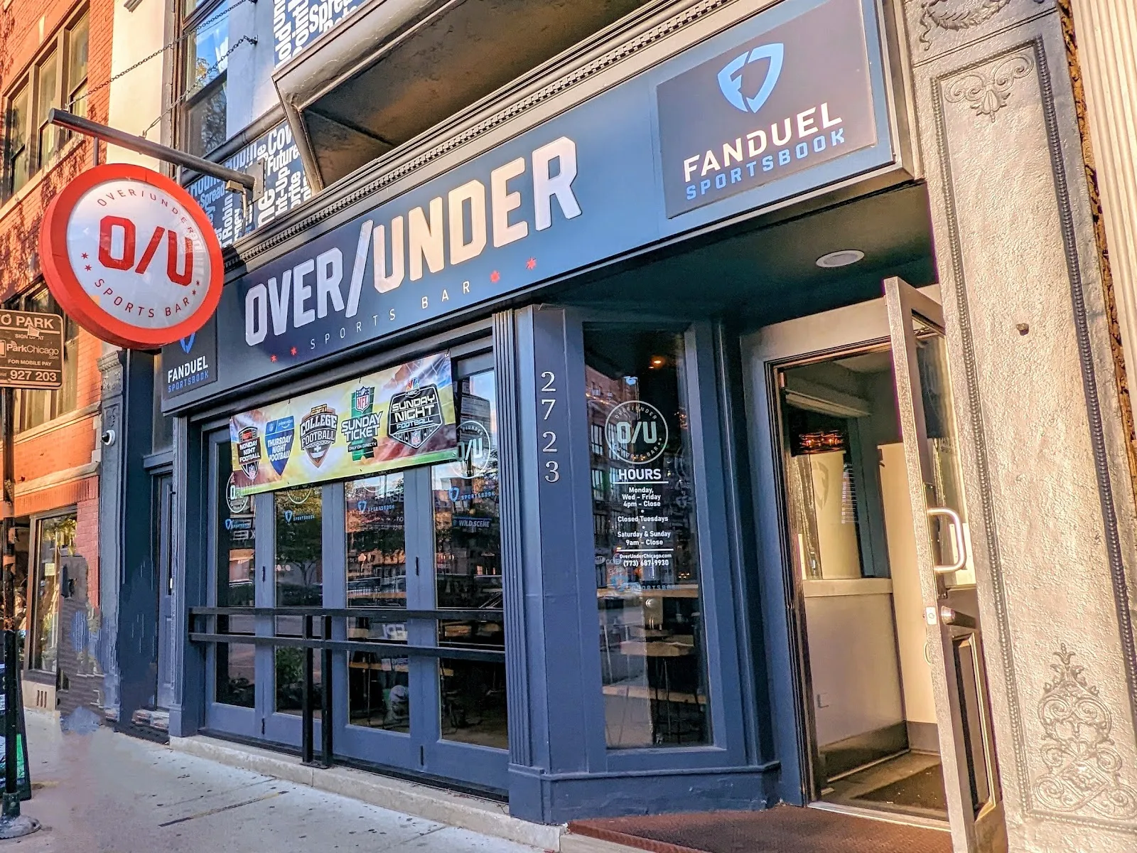 Over/Under Sports Bar - Image 2