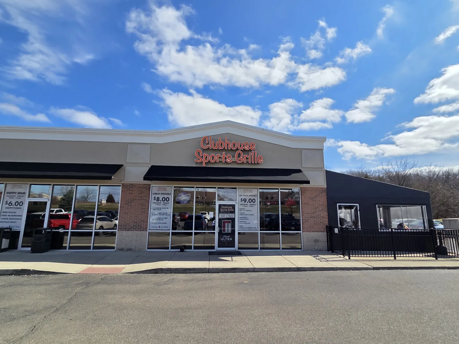 The Clubhouse Sports Grille logo