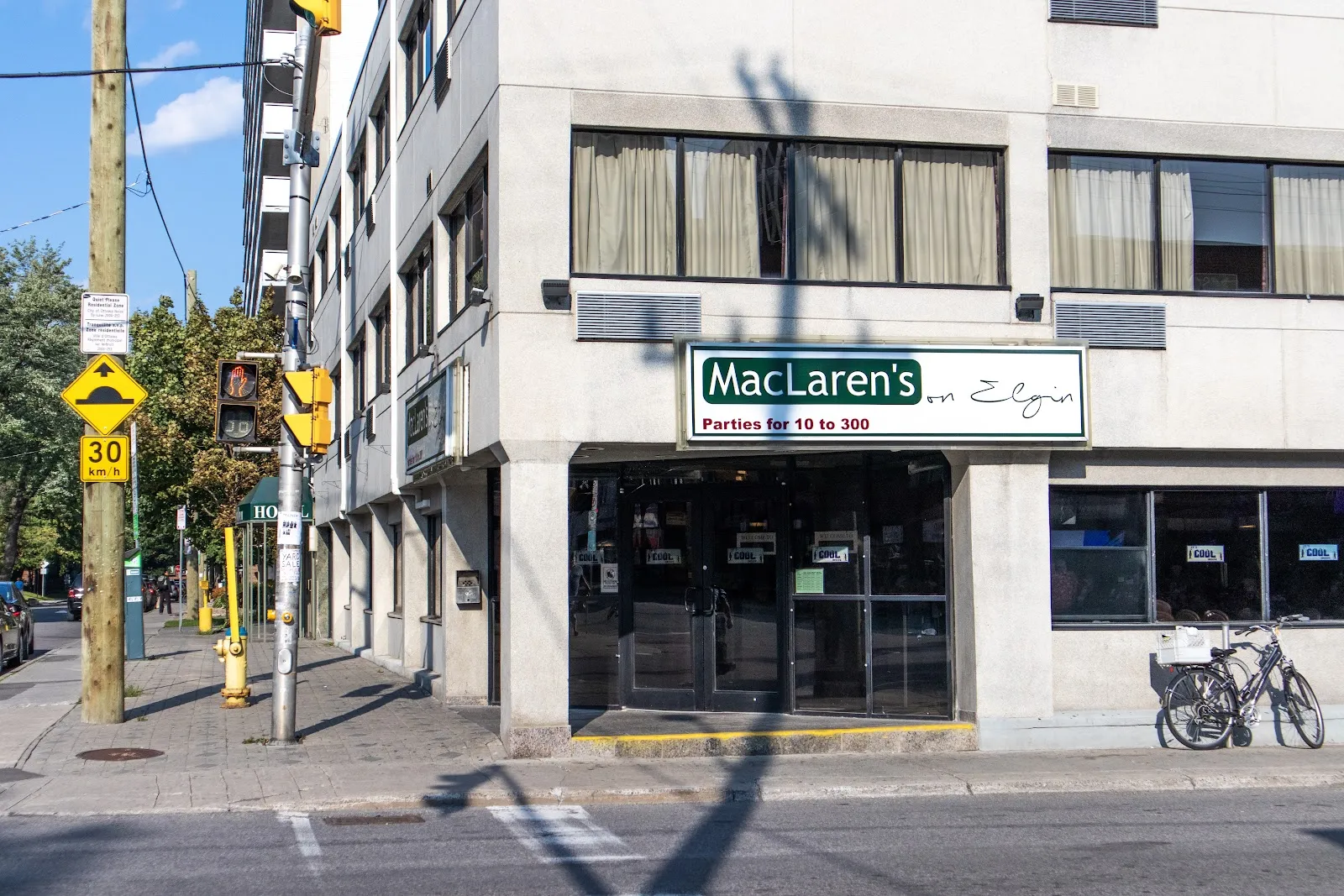 MacLaren's on Elgin logo