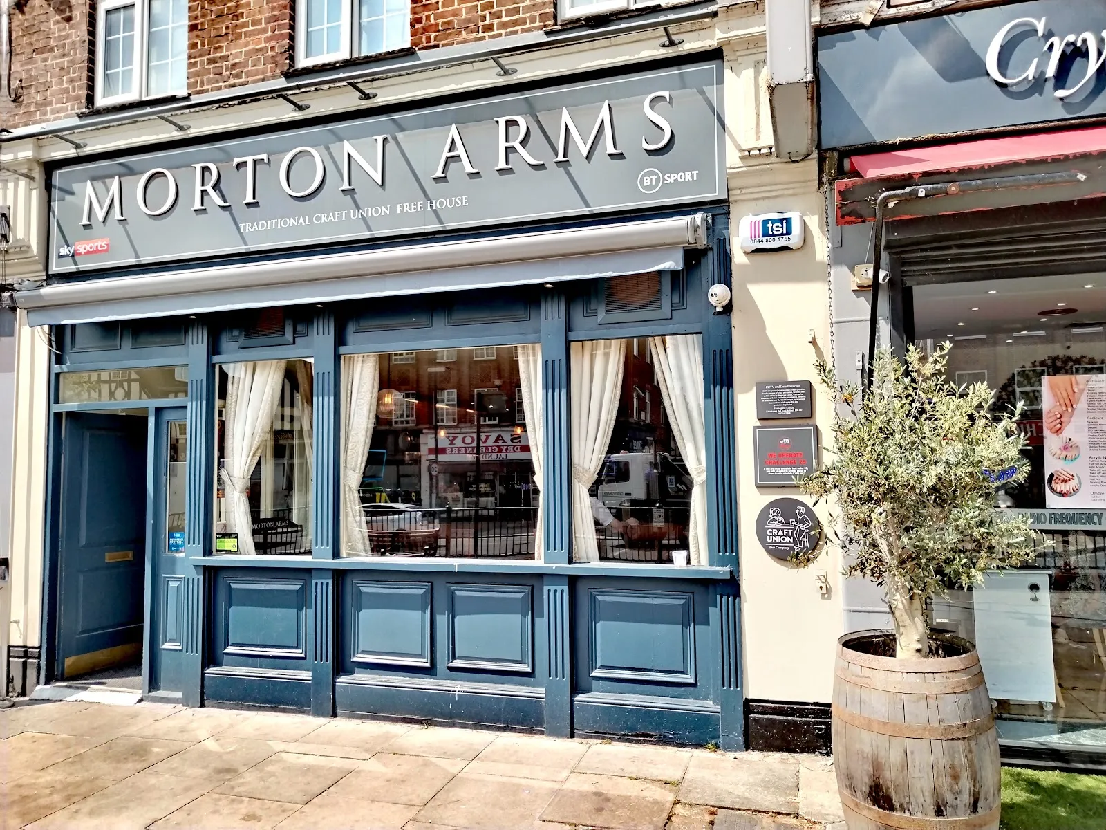 Morton Arms logo