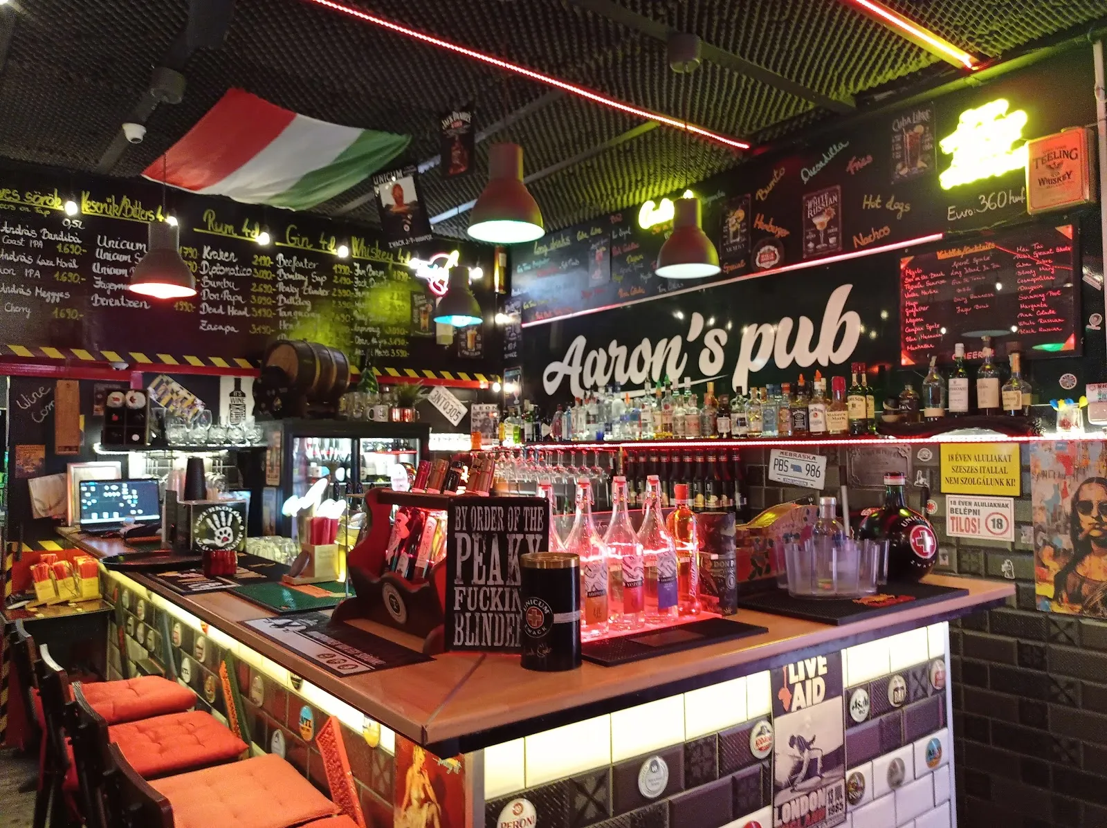 The Pub-Aaron's Pub - Image 3