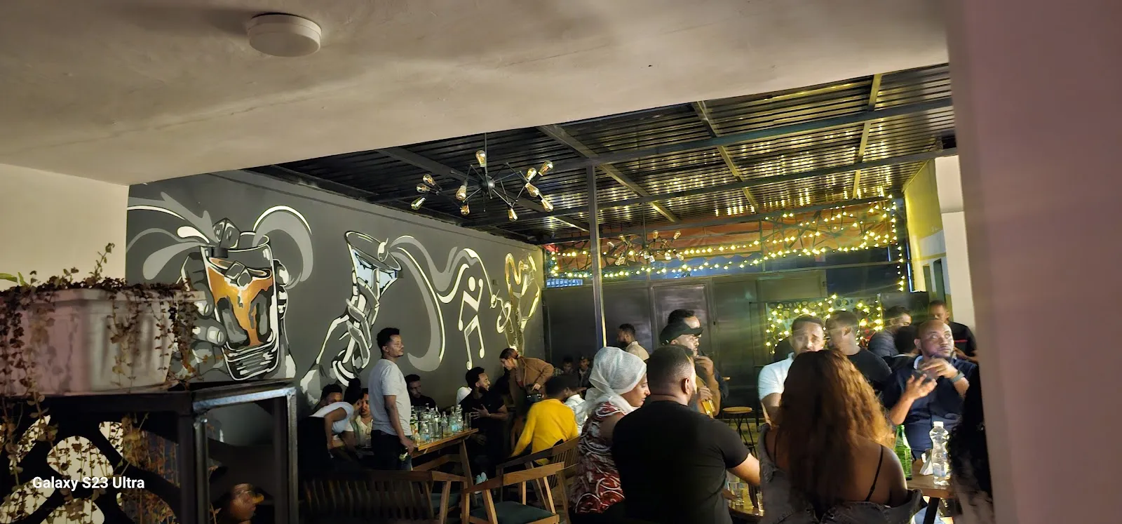 Hotspot Addis bar and restaurant - Image 4