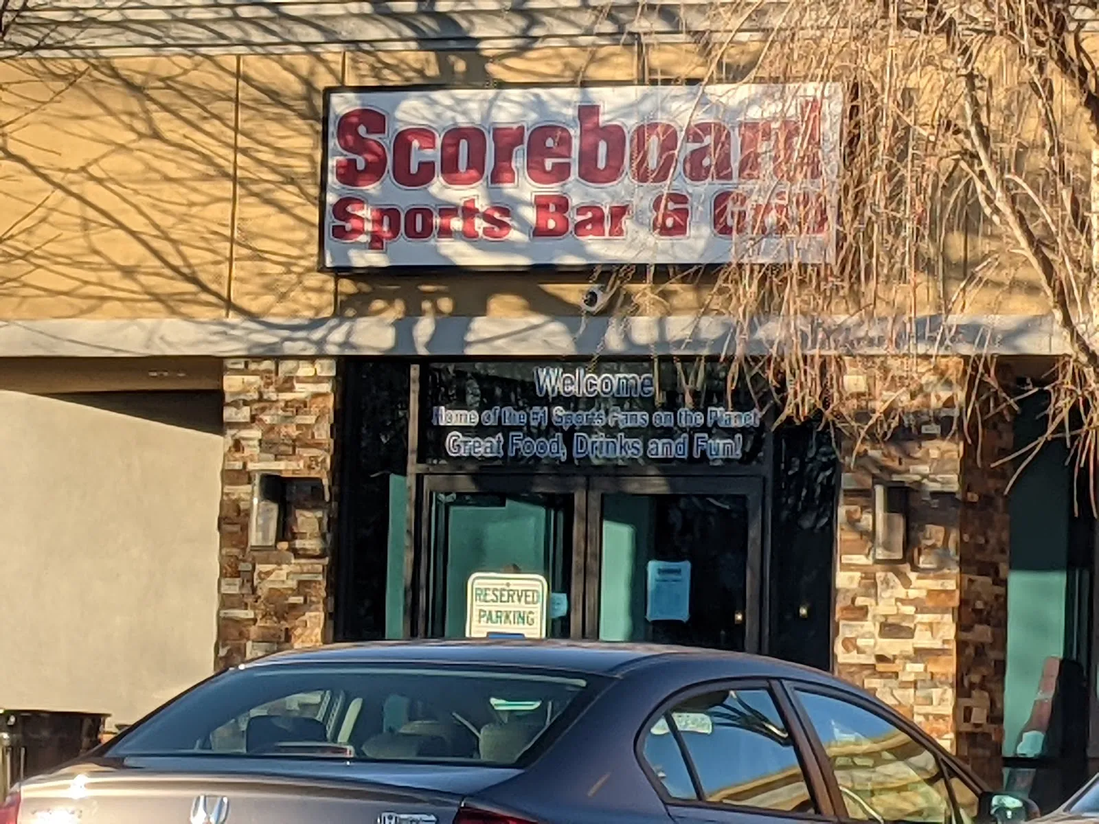 Scoreboard Sports Bar - Image 3
