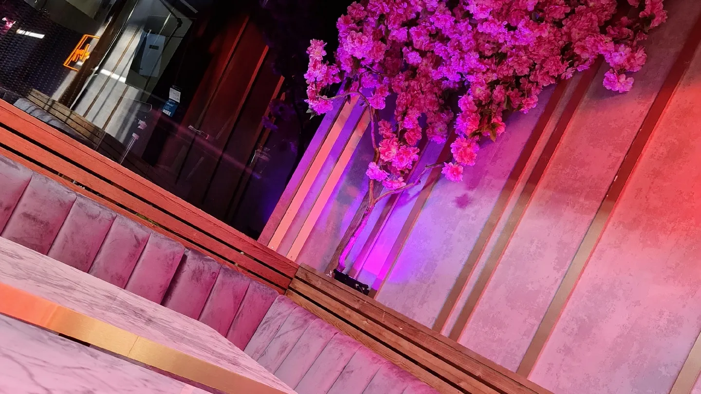 Arya Lounge - Image 3