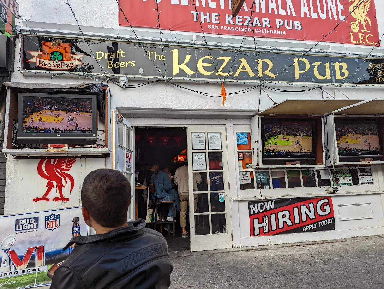 Kezar Pub