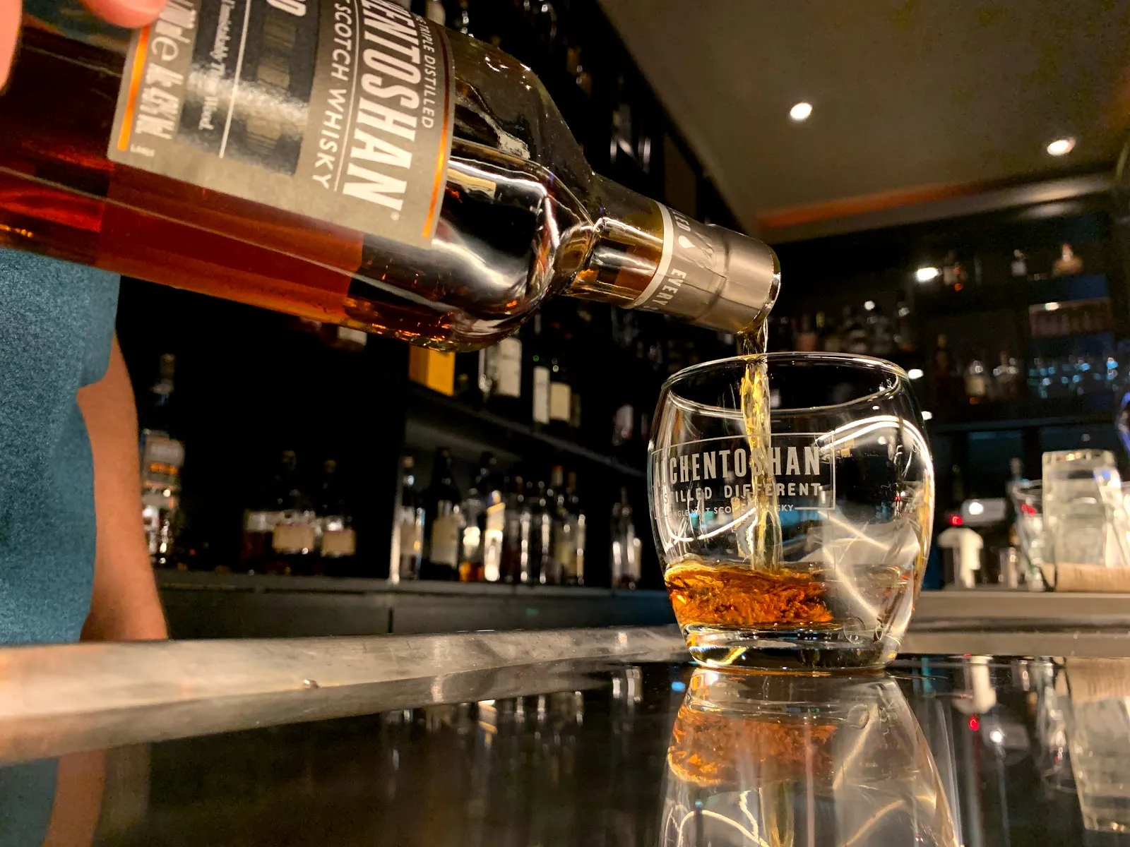 Charlie's Restaurant & Bar - Image 3