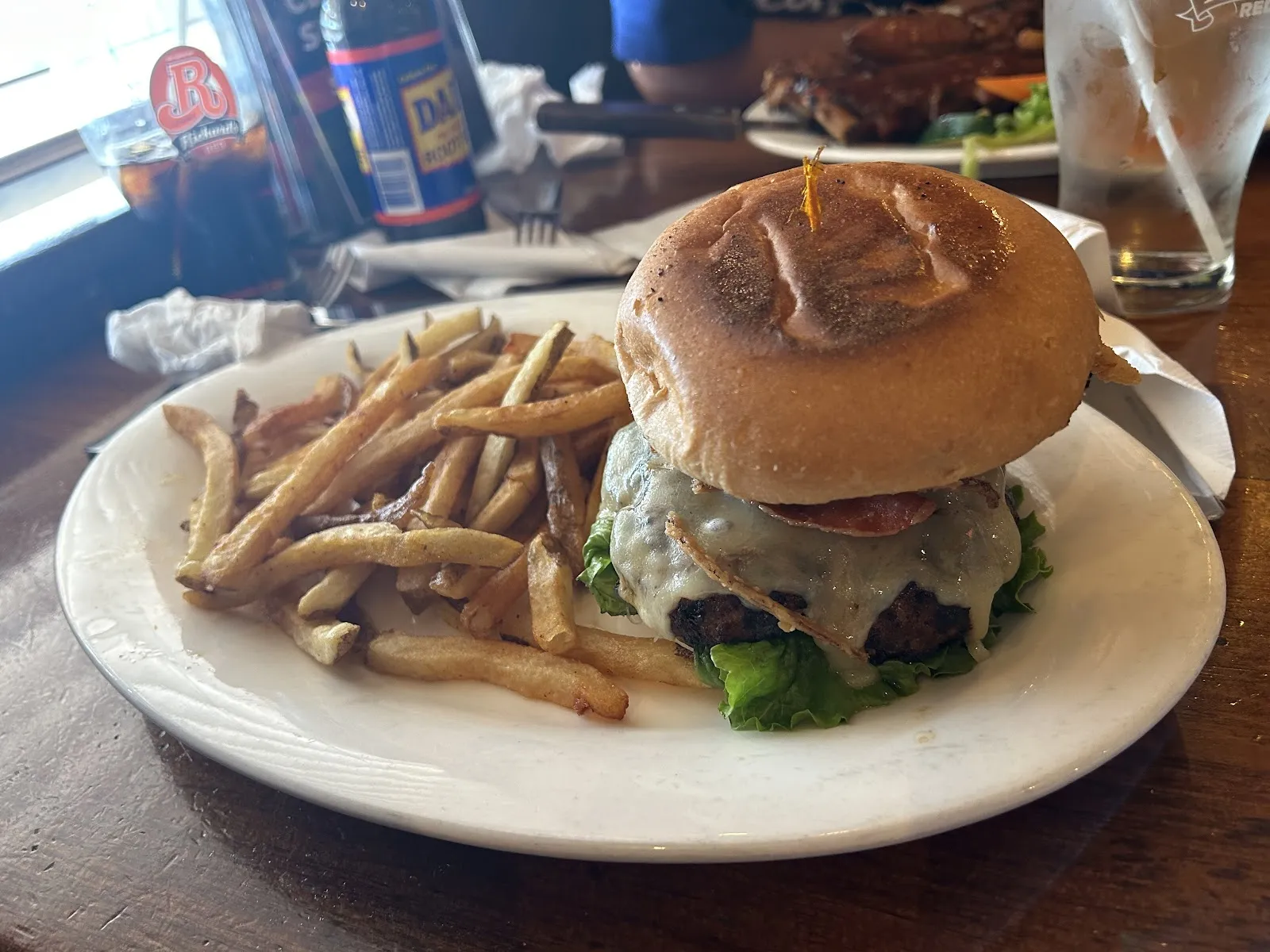 Oscar's Roadhouse - Image 3