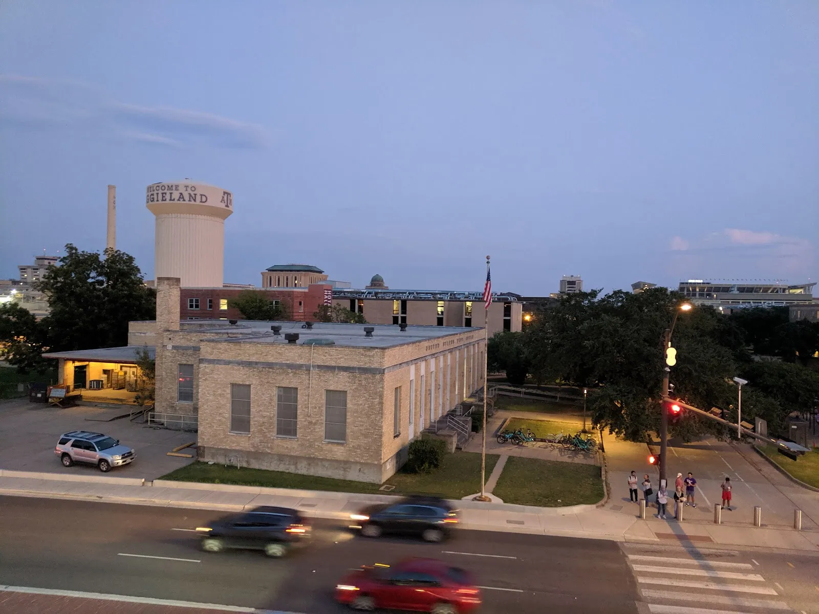 The Corner Bar and Rooftop Grill on Northgate - Image 3