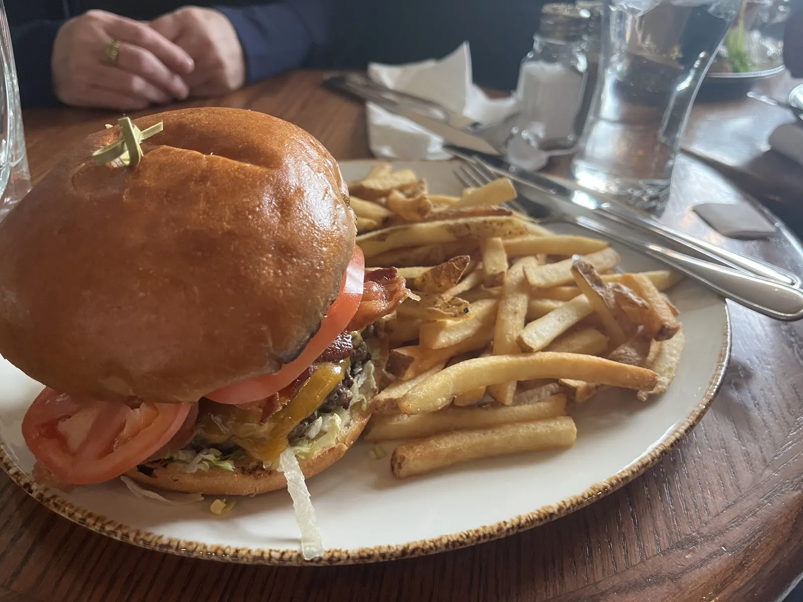 D'Arcy McGee's Irish Pub - Image 3