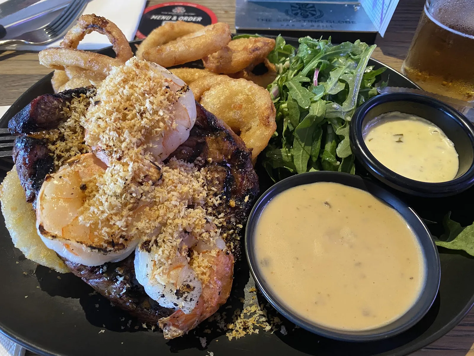 The Sporting Globe Bar & Grill Chermside - Image 2