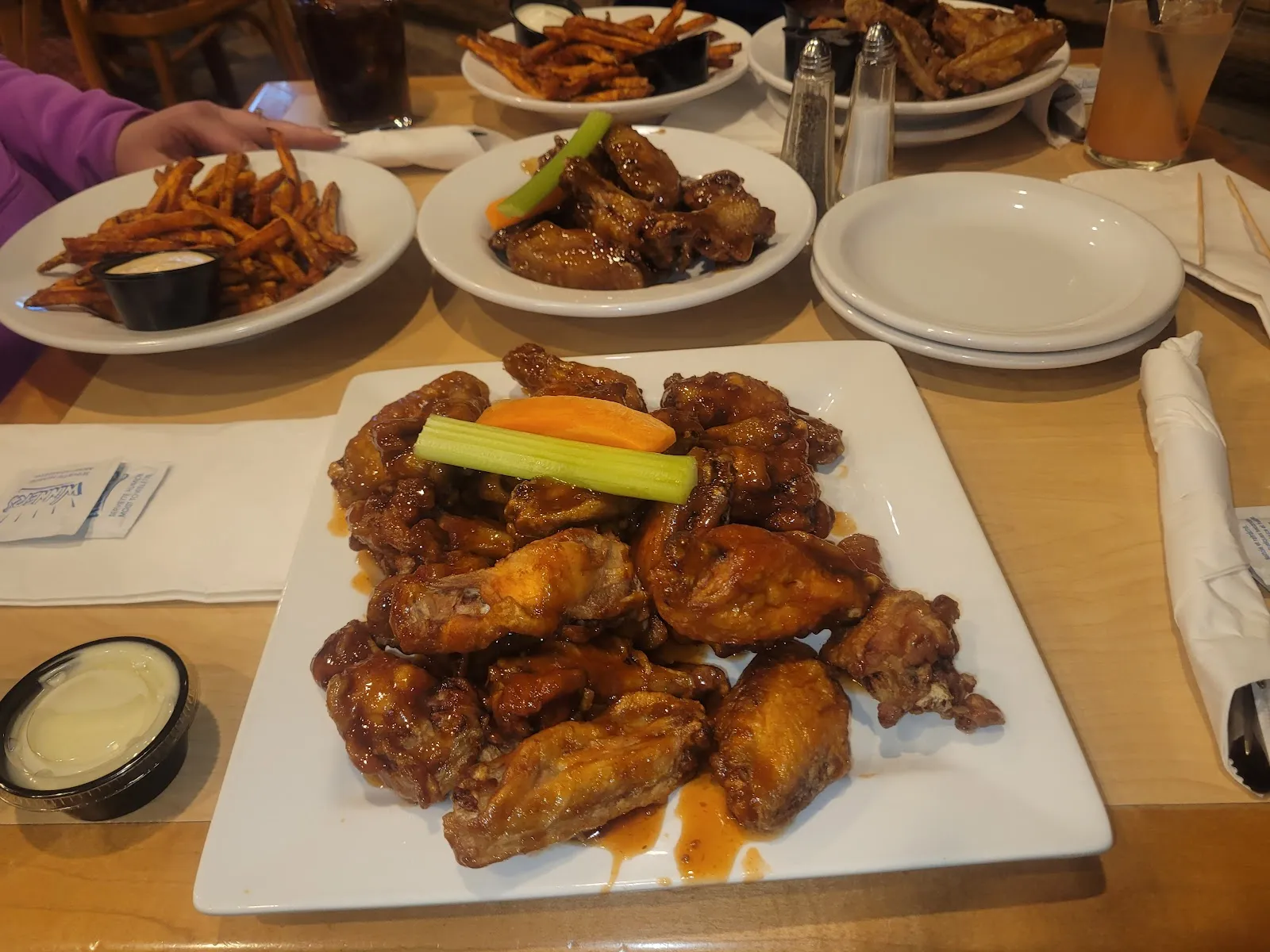 Winners Sports Bar - Image 4