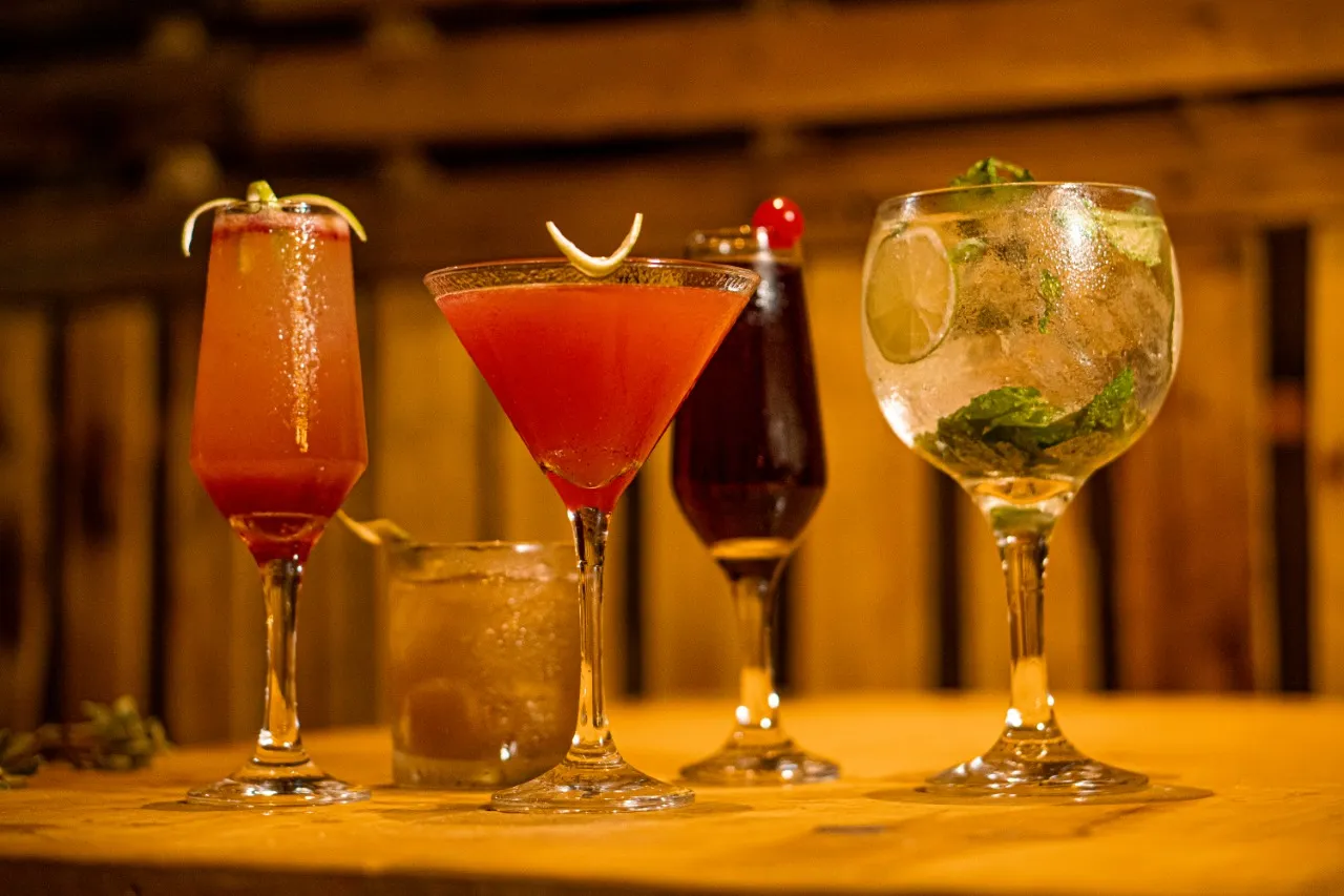 Jacombina Sport Bar - Image 4