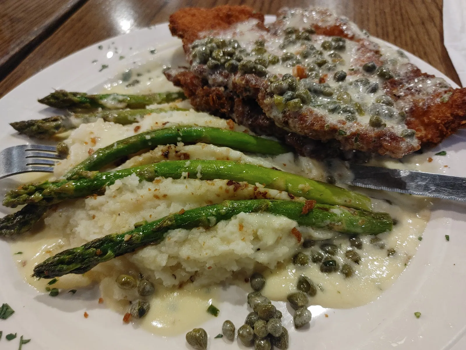 Coom's Corner Sports Grill - Image 2