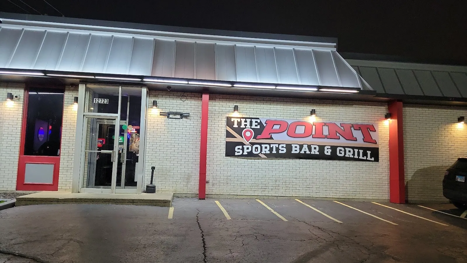 At The Office Sports Bar & Grill - Image 4