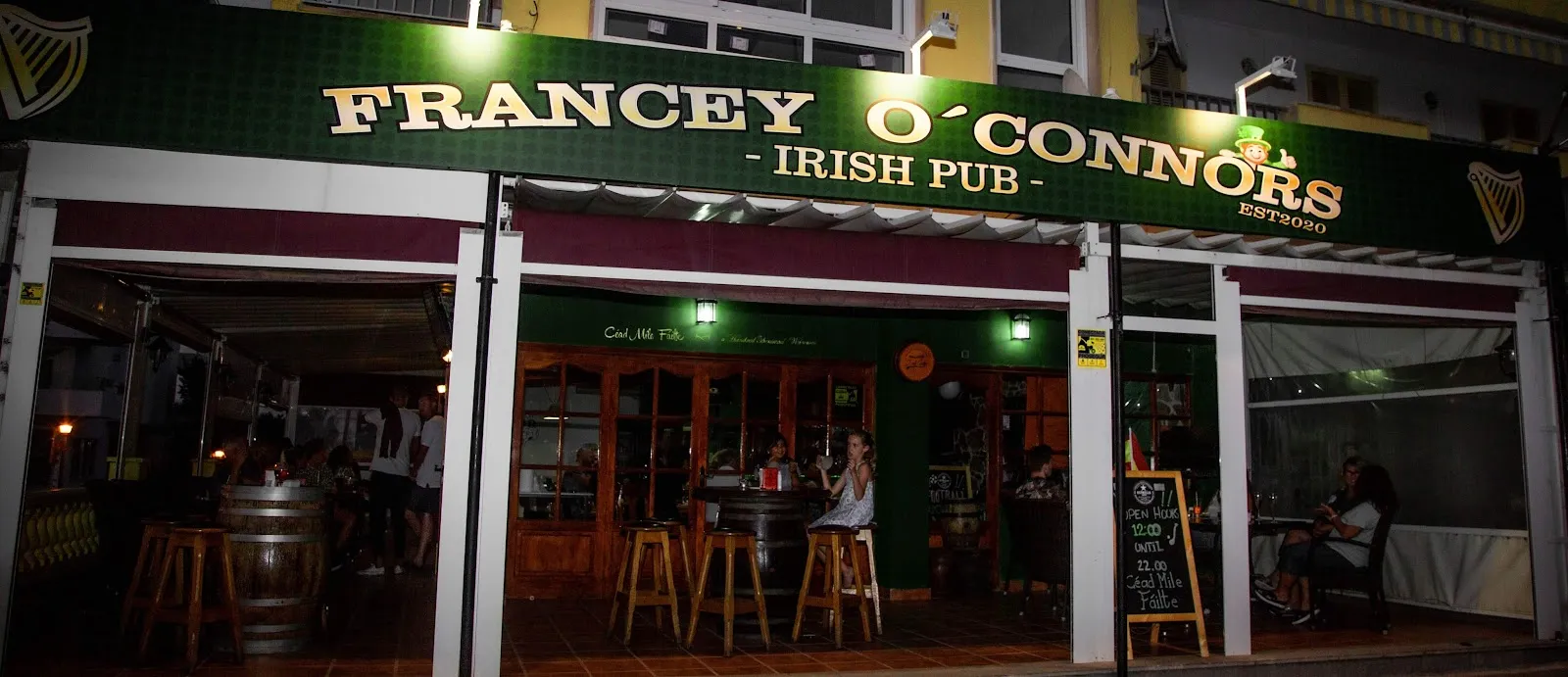 Francey O'Connors Irish Sports Bar - Image 3