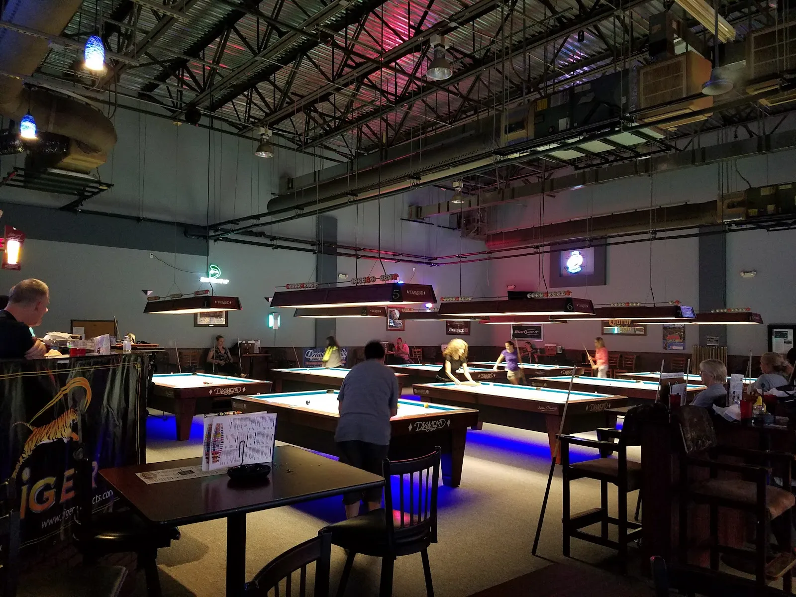 Diamond Billiards Sports Bar & Grill - Image 3
