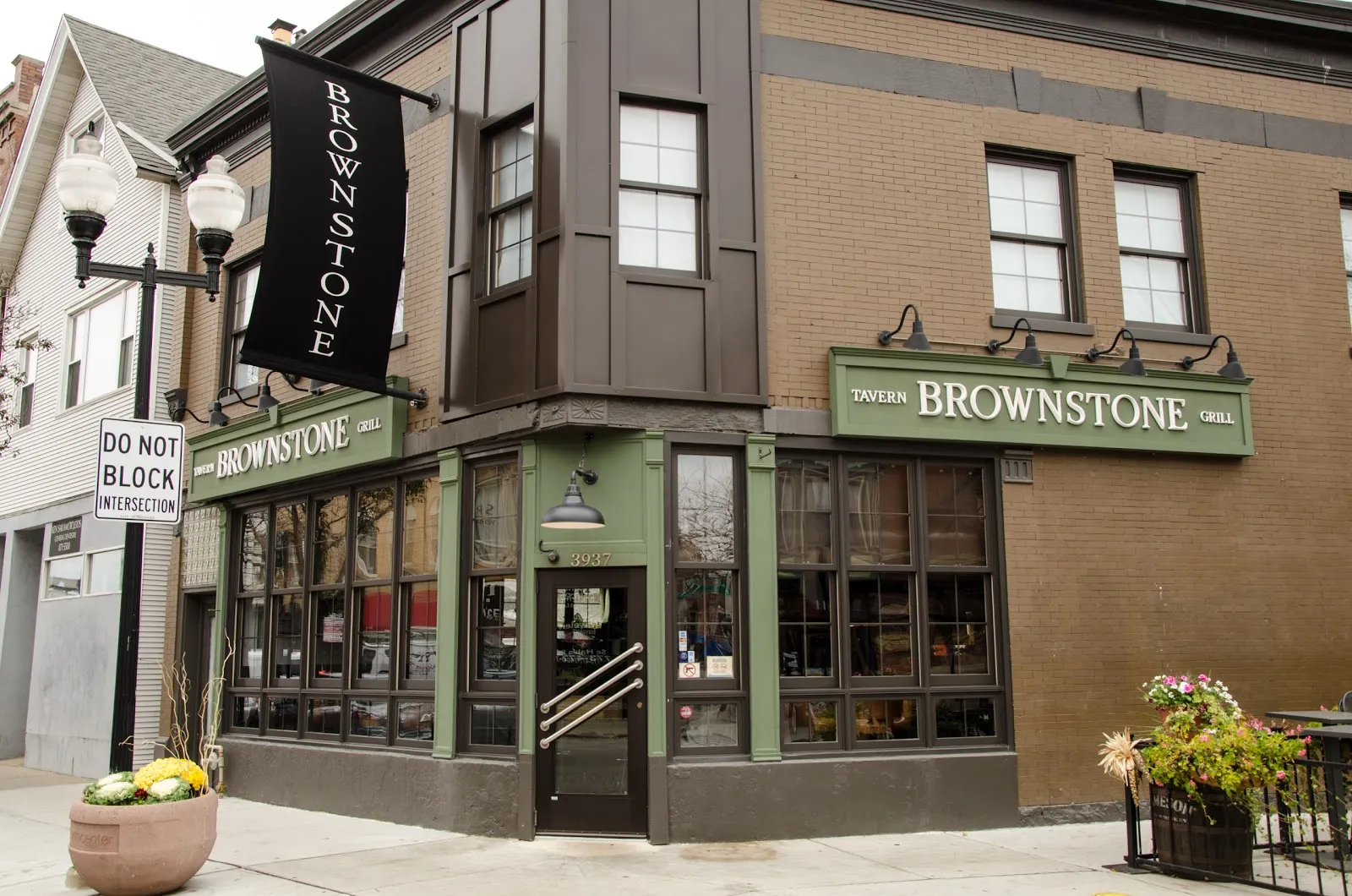 Brownstone logo