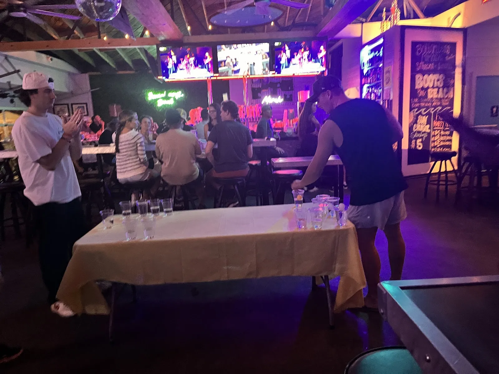 710 Beach Club - Image 4
