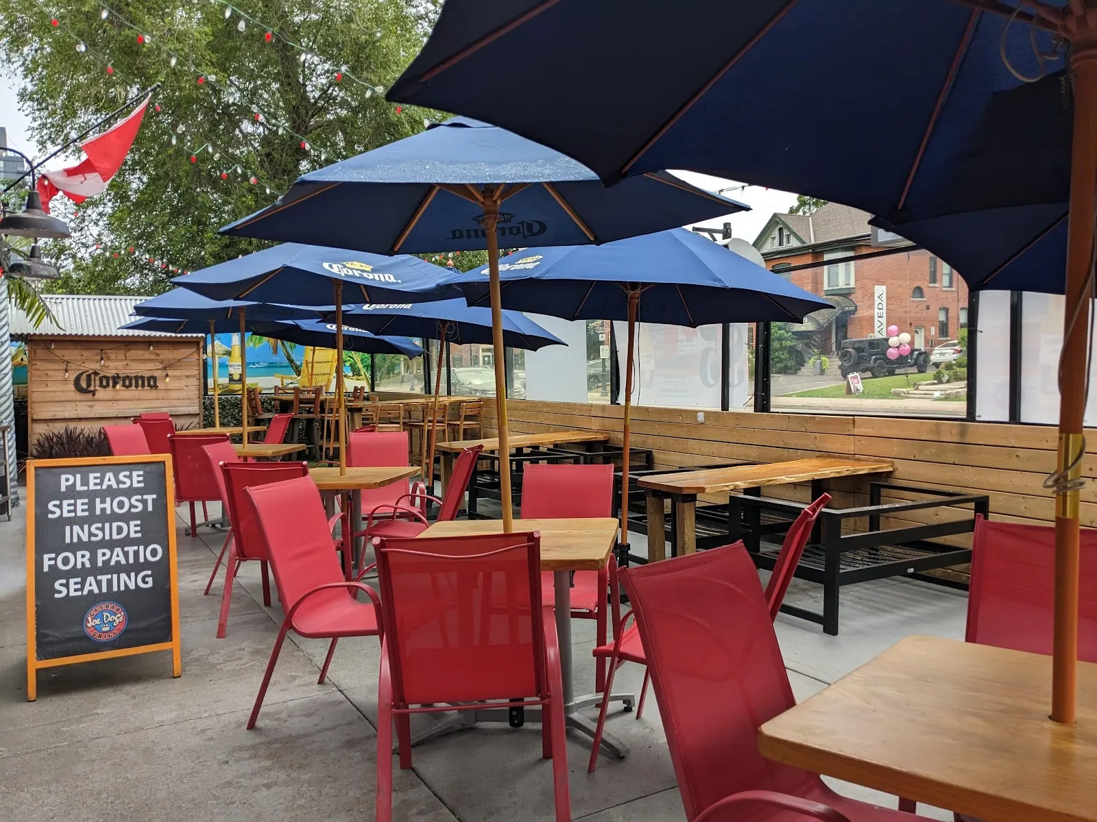 Joe Dog's Gasbar Grill - Image 4