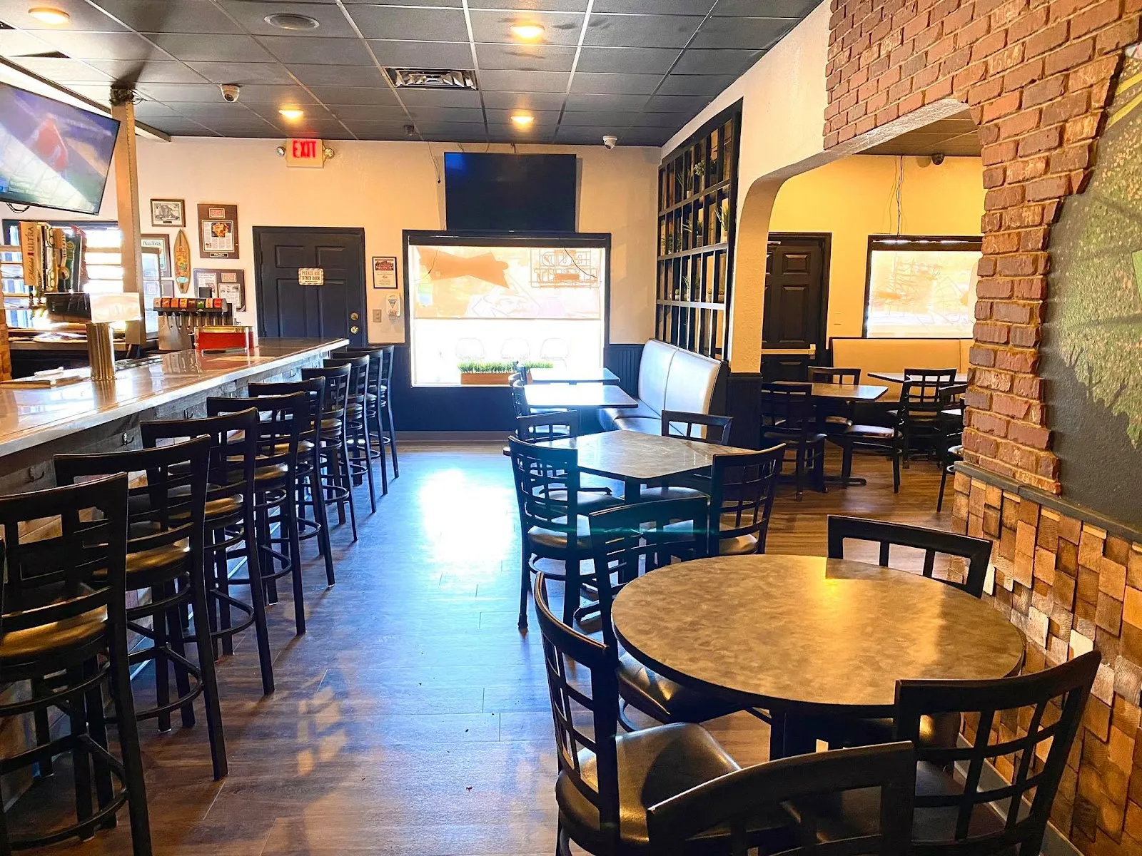 Papa Vito's Italian Restaurant And Pizza Kitchen - Image 2