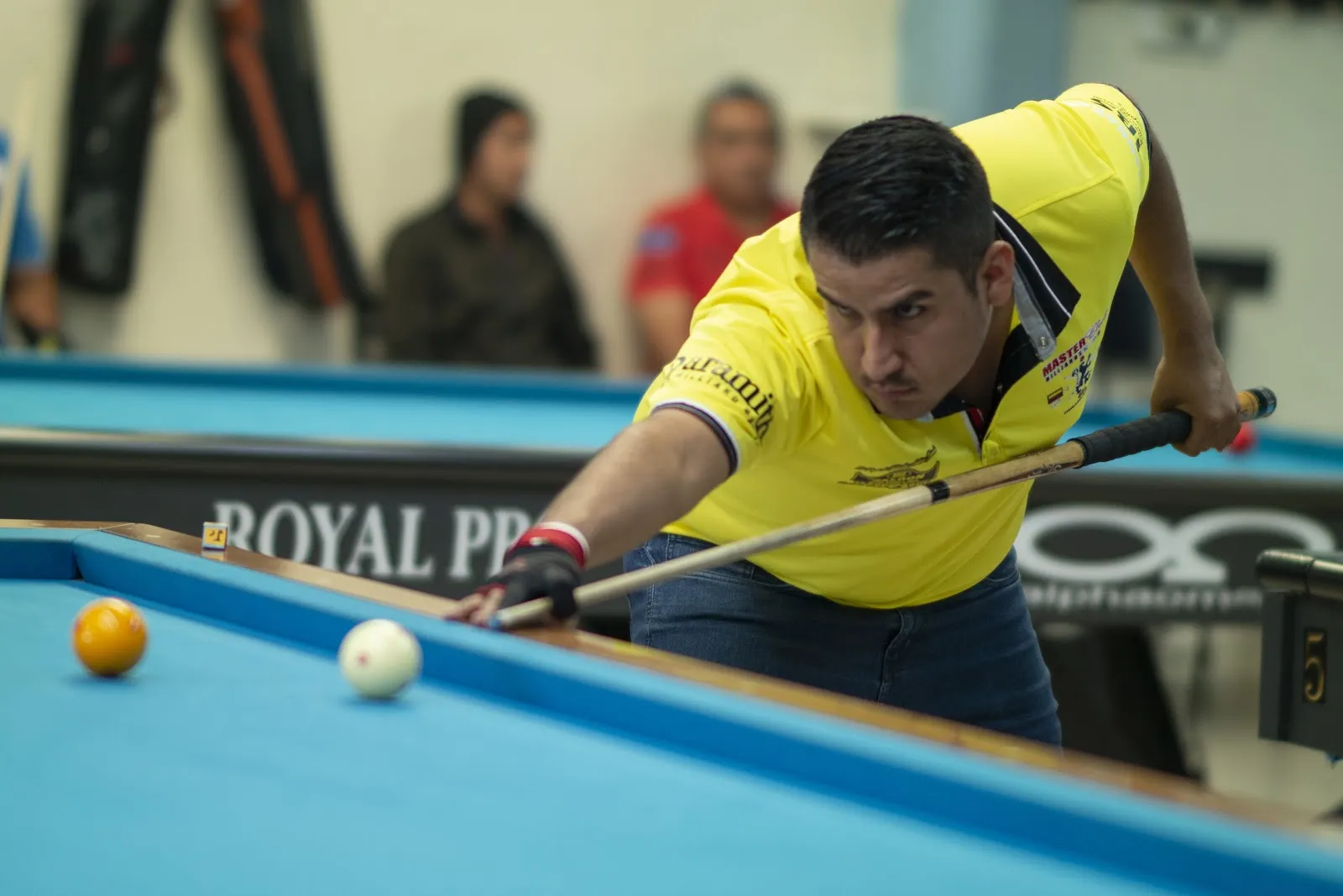 CRU Billiards: Carom Pool & Bar - Image 2