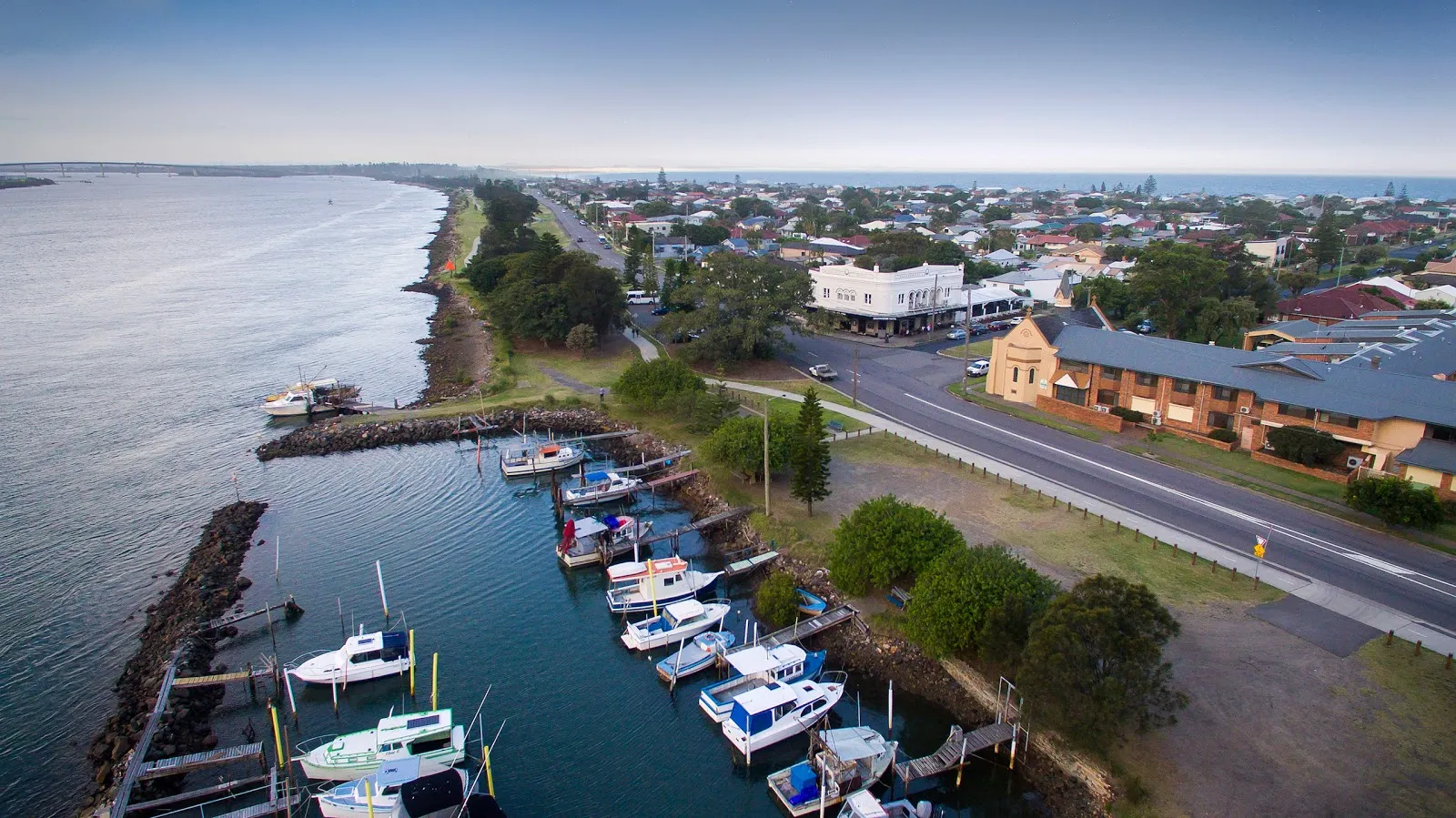 Boatrowers Hotel - Image 2