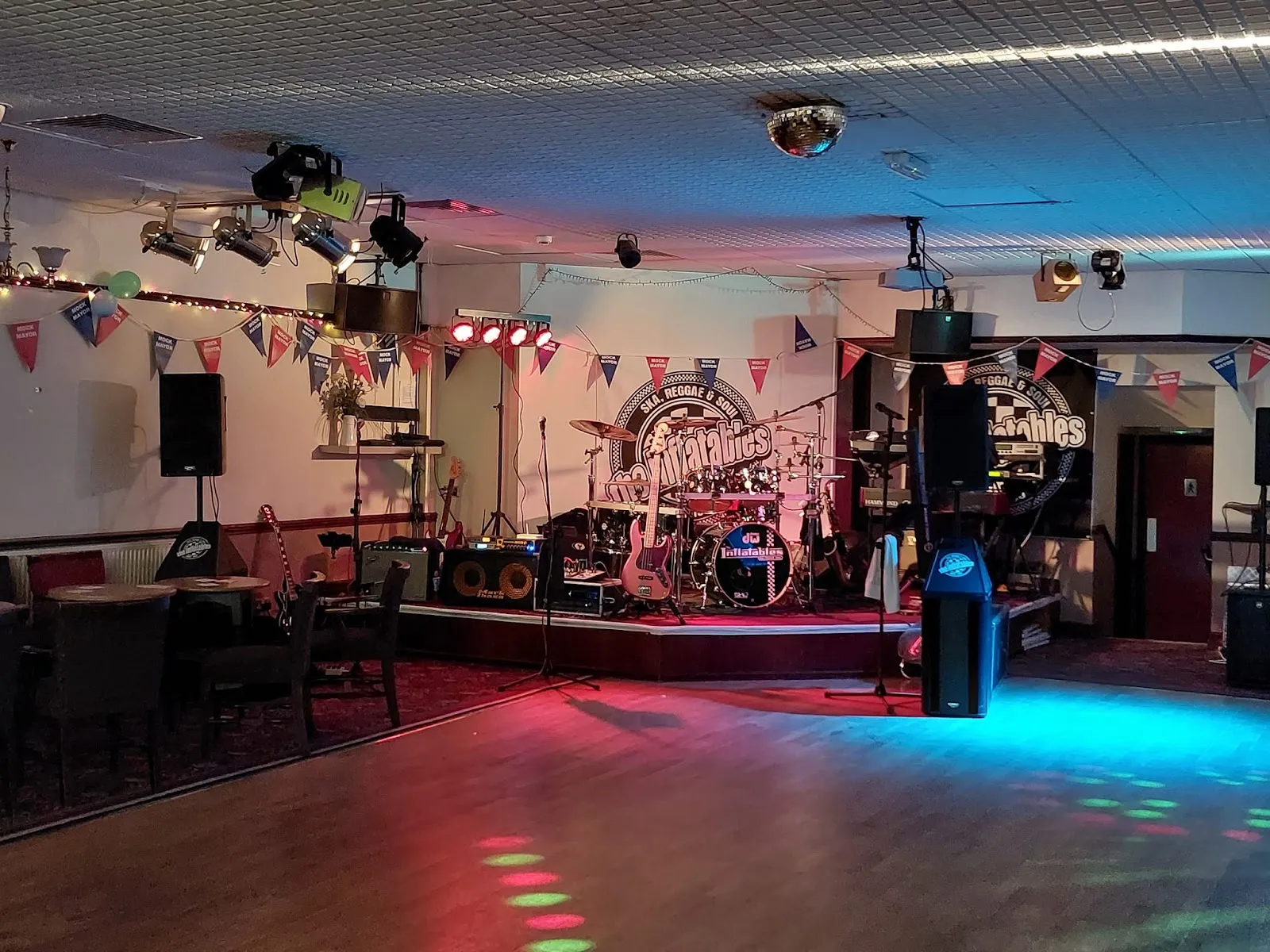 Woodstock Social Club - Image 3