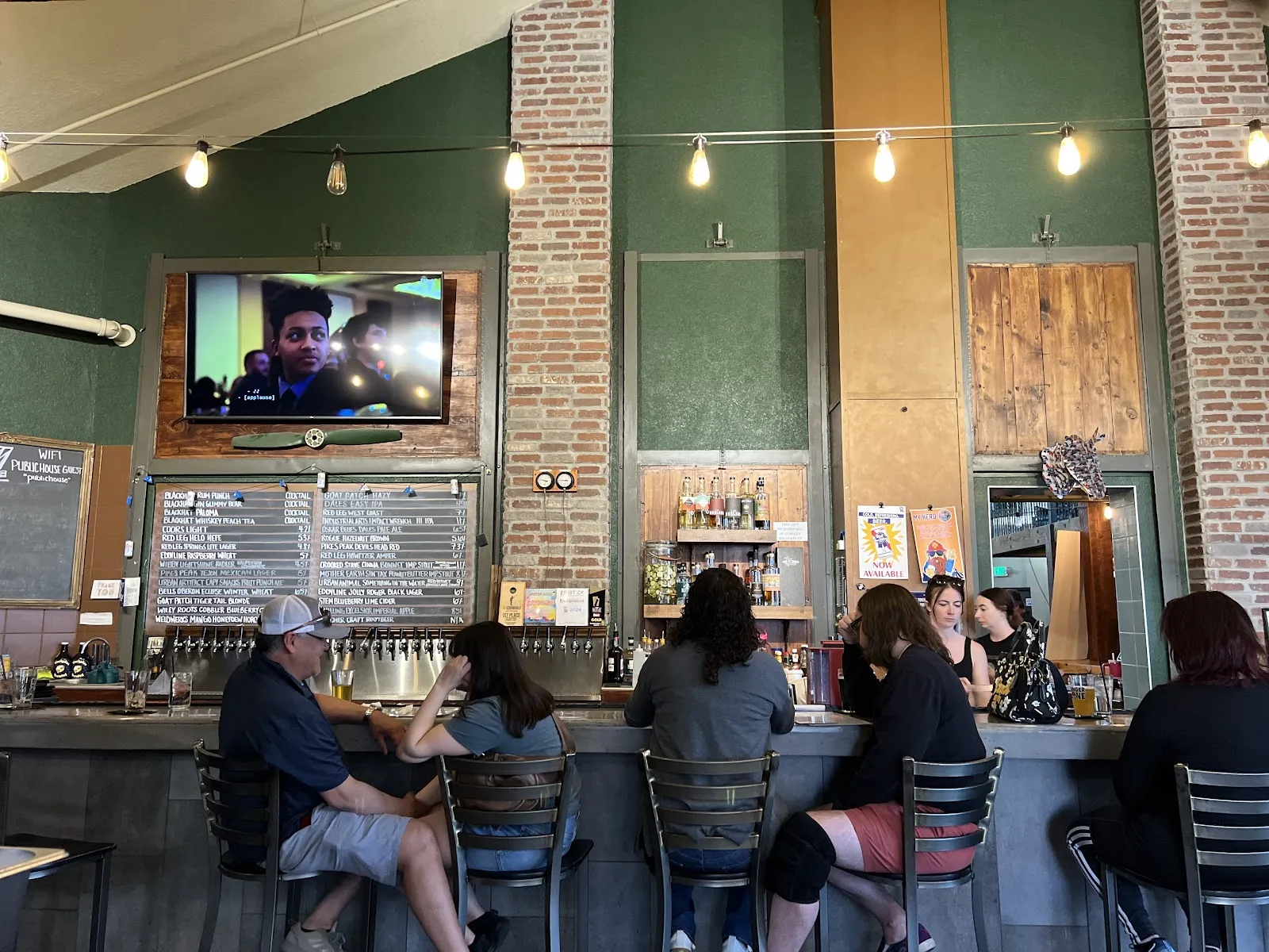 The Public House at The Alexander - Image 2