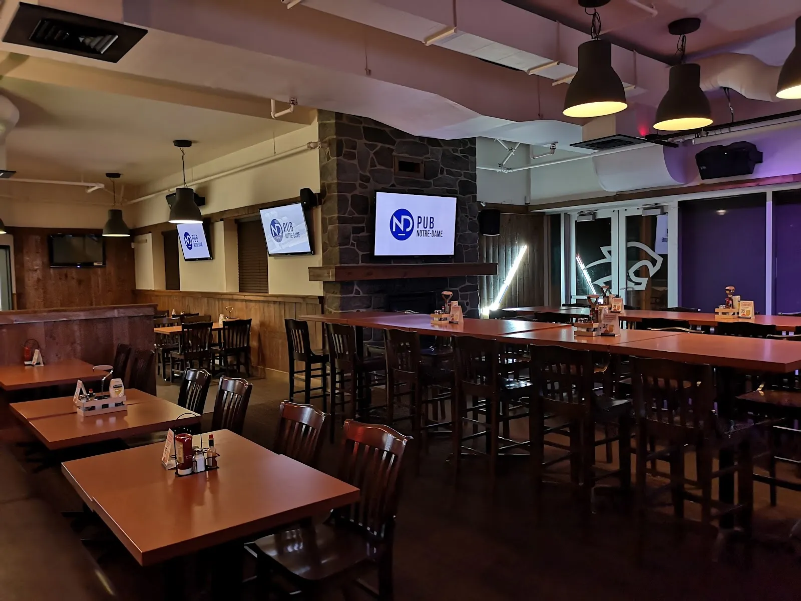 Le Pub Notre-Dame - Image 3
