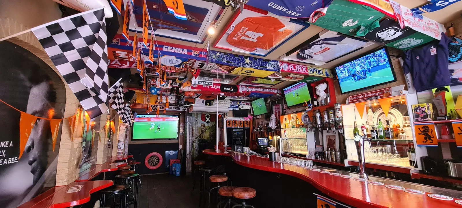 Sportcafé Buitenspel (Sports Bar)
