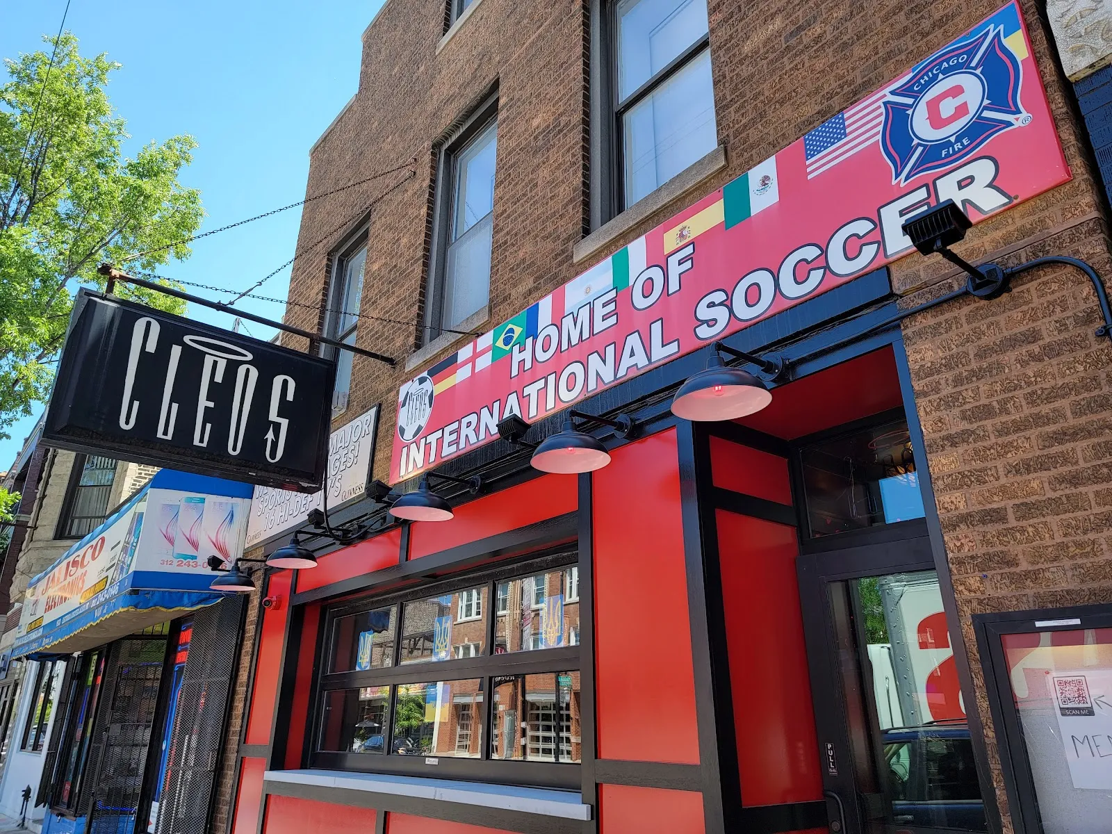 Cleo's Bar & Grill - Image 3